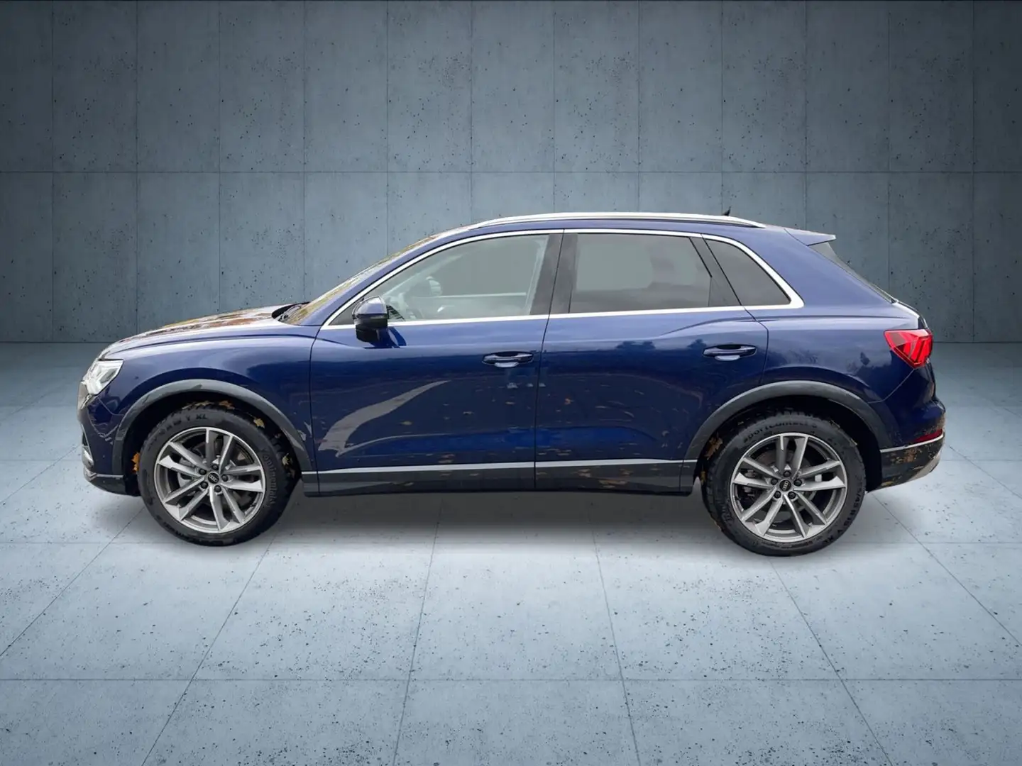 Audi Q3 advanced 40 TFSI qu AHK/LED+/Kam/Nav/ASI/ACC Blau - 2