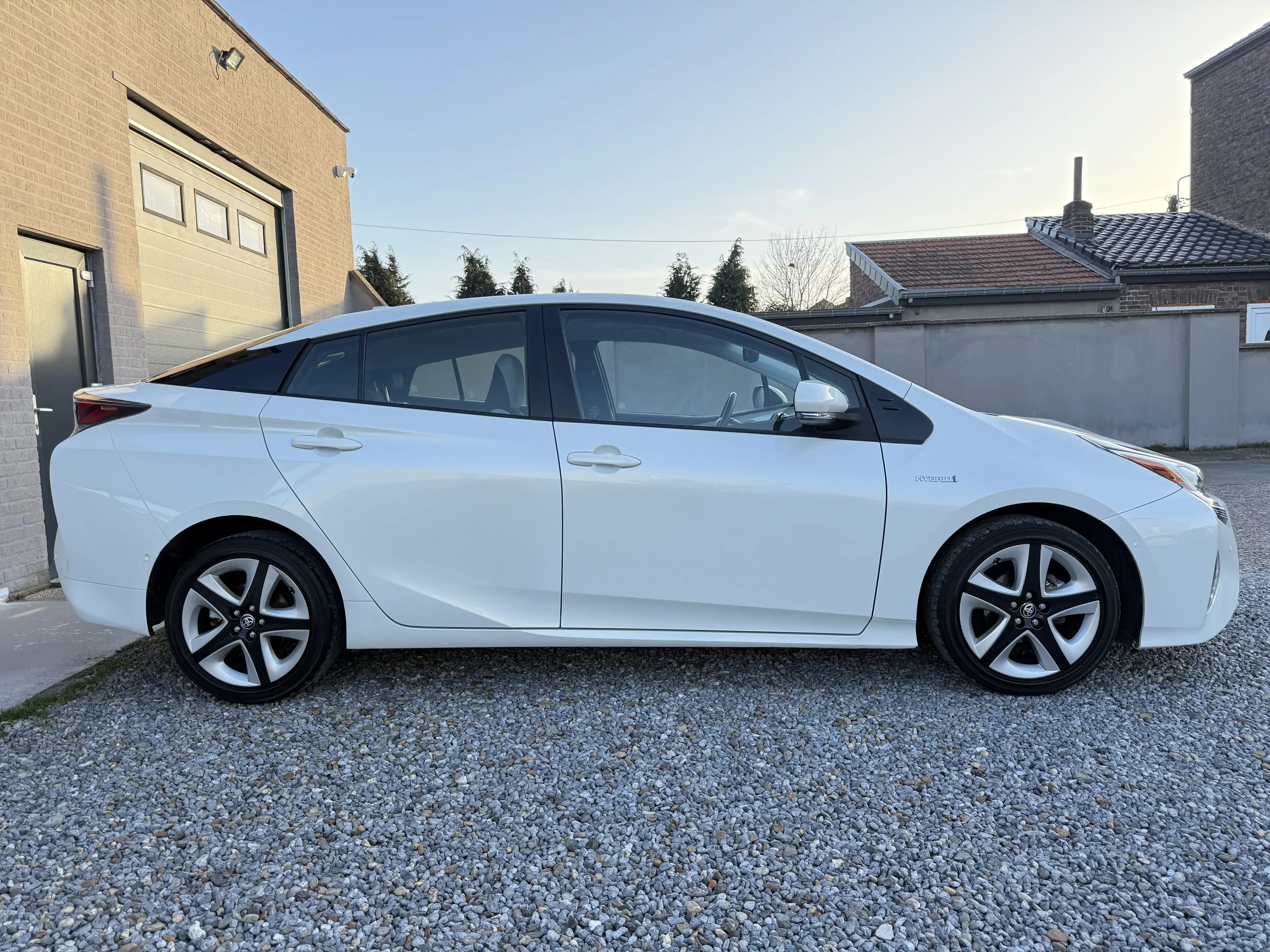 Toyota Prius *1.8 HYBRID,1ER PROPRIO,CAMERA,GPS,CRUISE CONTROL* — photo 2