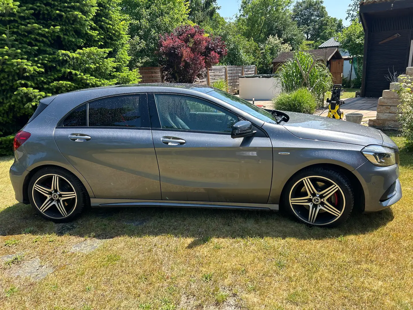 Mercedes-Benz A 250 A 250 Sport 7G-DCT Grau - 2