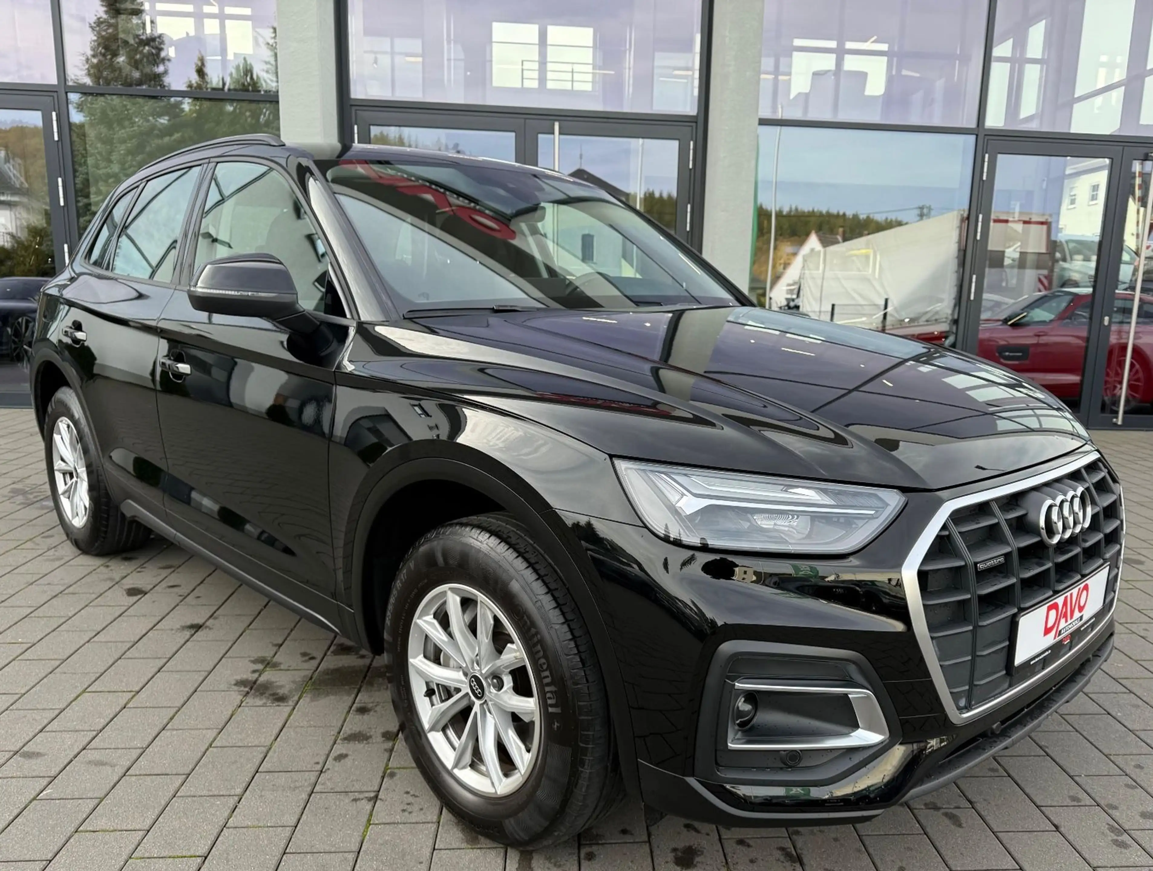Audi Q5 40 TDI quattro Business/R-Kamera/AHK/Head Up
