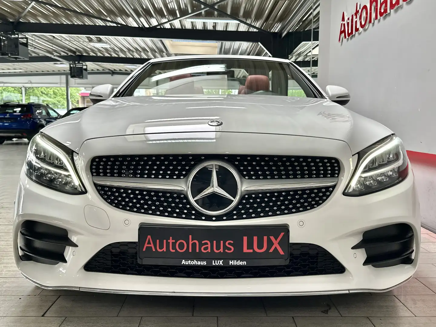 Mercedes-Benz C 180 AMG LINE*AIRSCARF*LED*SPUR*TOTW*R-KAM*2.HAND Weiß - 2