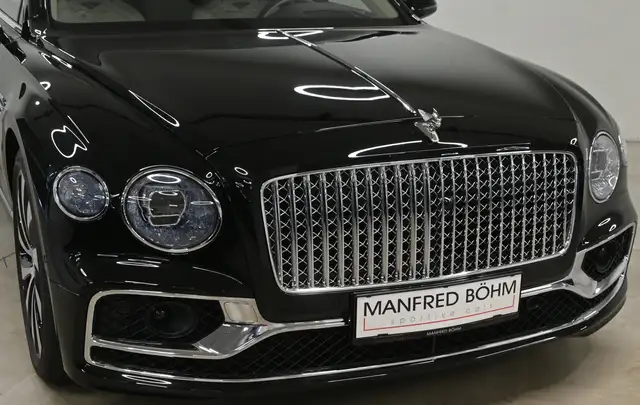 Bentley Flying Spur Flying Spur V8 Mulliner Specification Ansicht 20
