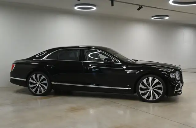 Bentley Flying Spur Flying Spur V8 Mulliner Specification Ansicht 10