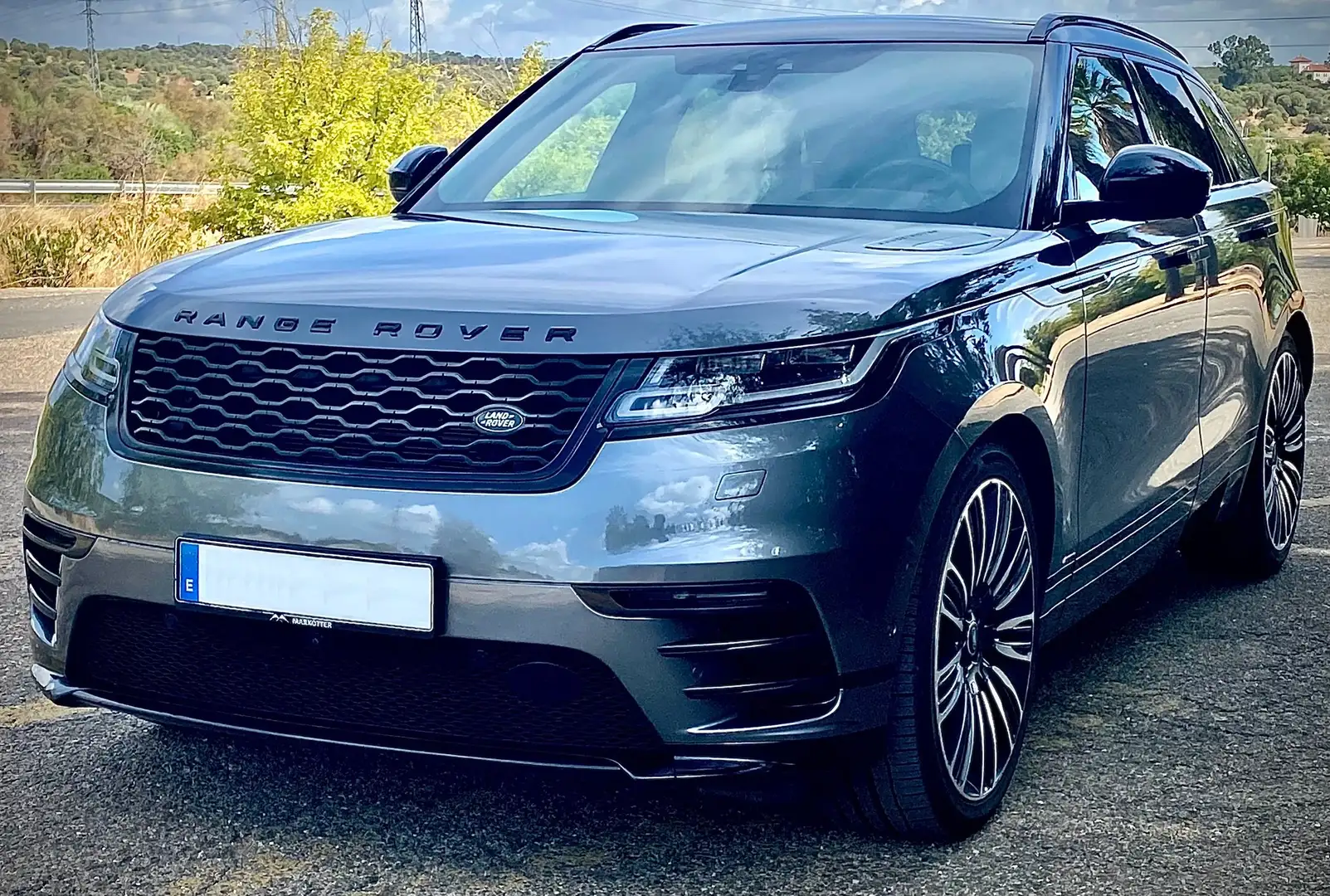 Land Rover Range Rover Velar Range Rover Velar 3.0D R-Dynamic HSE 4WD Aut. 300 Gris - 1