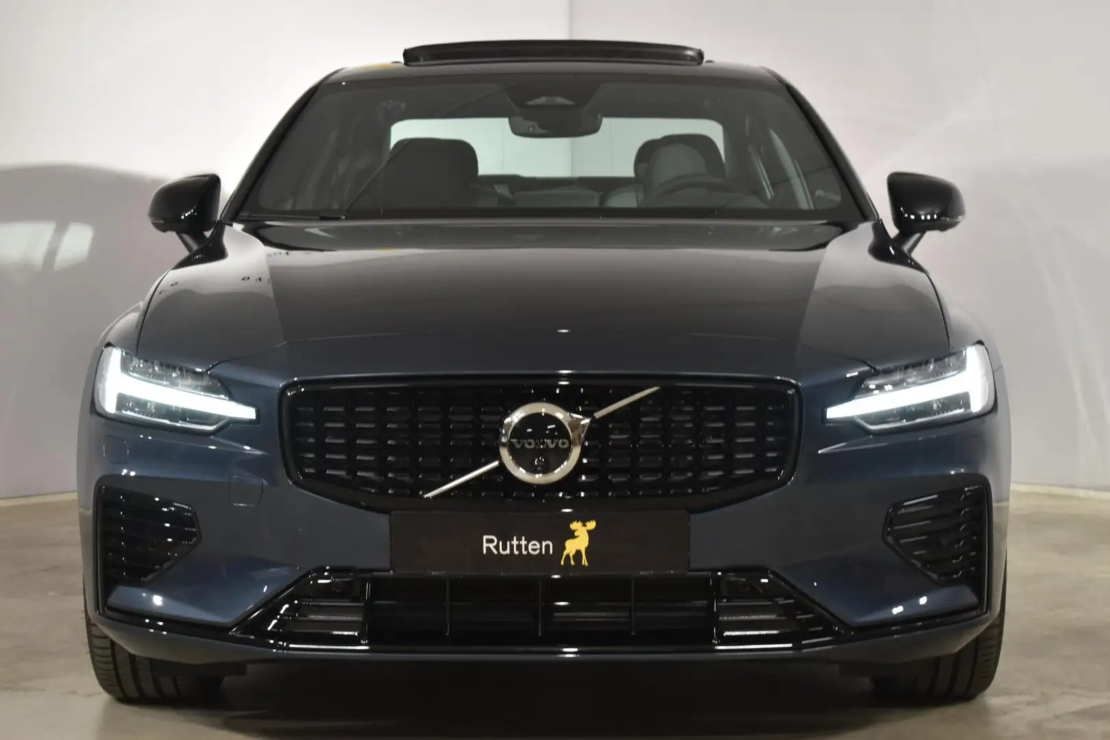 Volvo S60 T6 350PK Long Range AWD Ultimate / BLIS / Adaptiev Blauw - 2