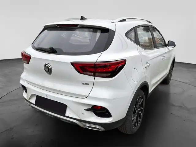 MG ZS view 4