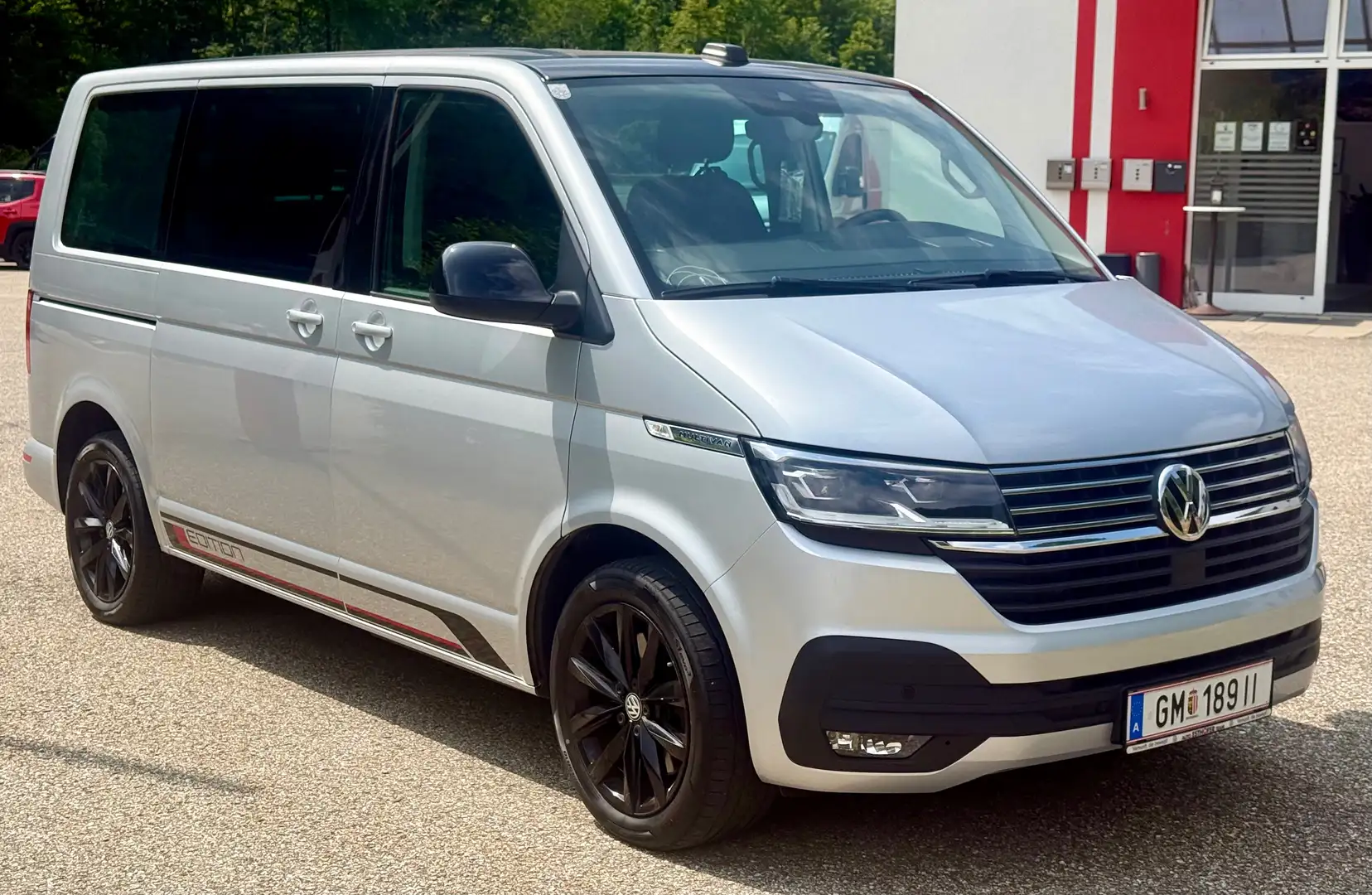 Volkswagen T6.1 Multivan Highline, 4 Motion, Edition, Vanessa Camping Silber - 1