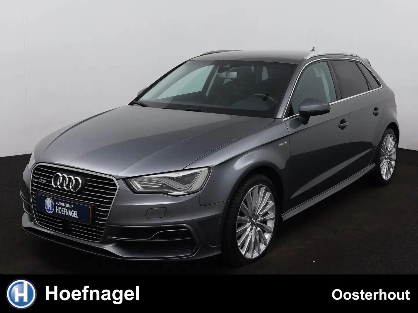 Audi A3 Sportback 1.4 e-tron PHEV Ambition Pro Line plus | Grijs - 1