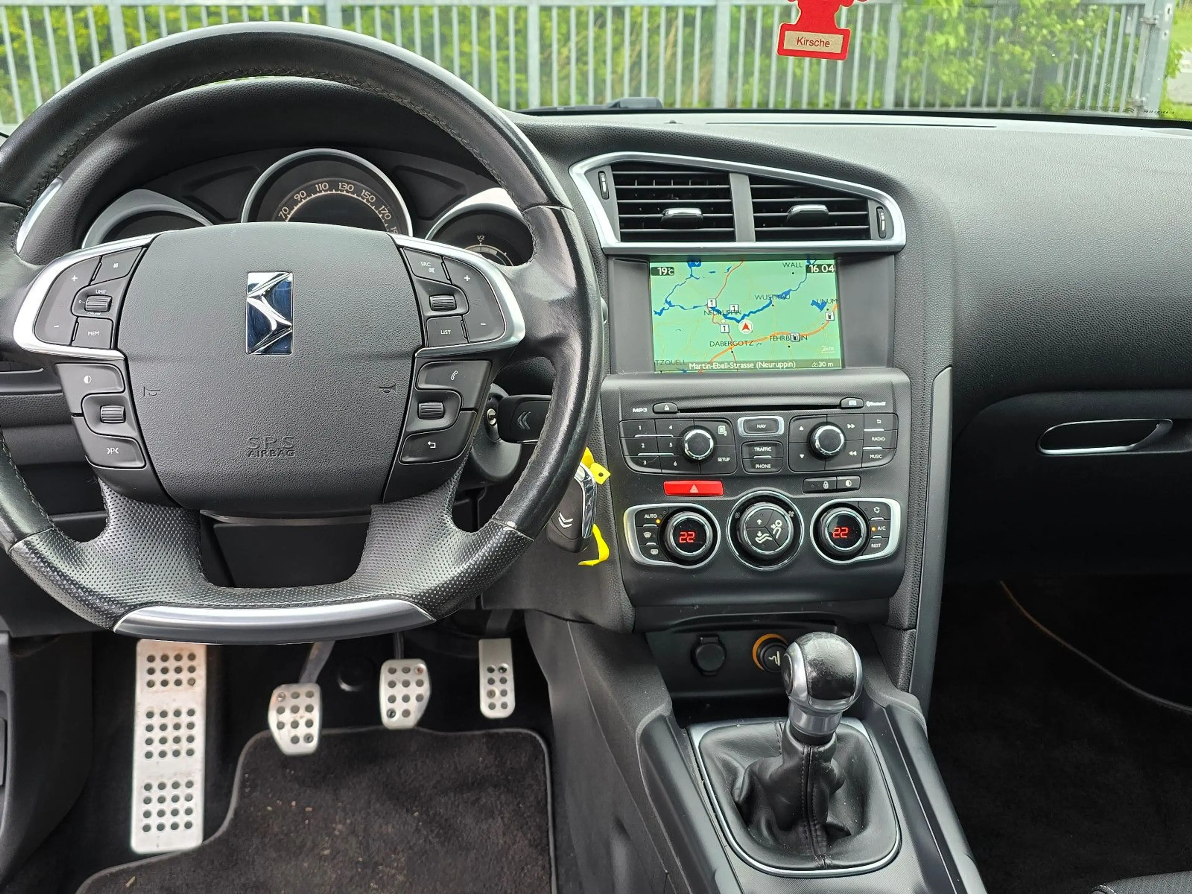 Citroen DS4 SoChic — photo 13