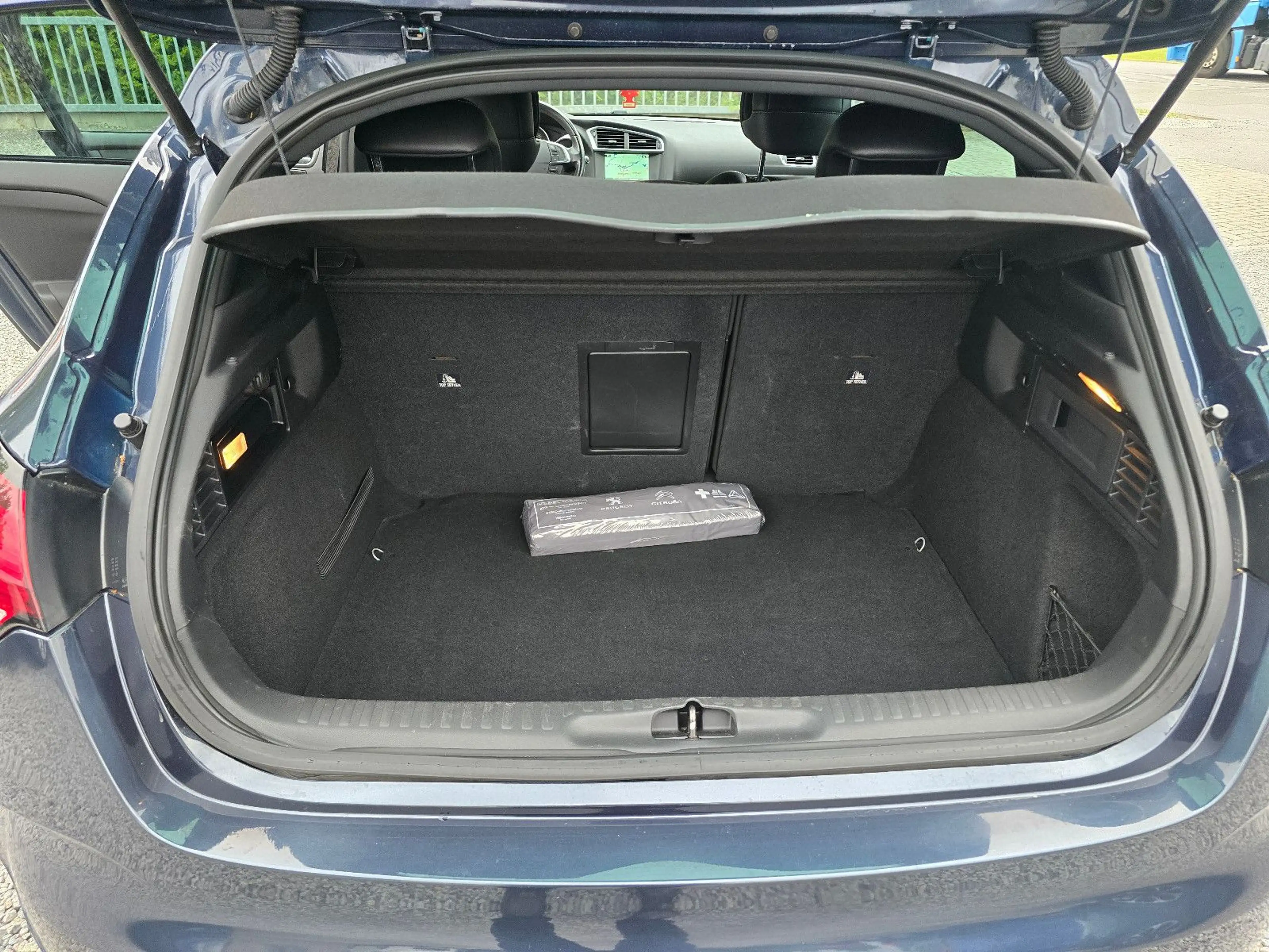 Citroen DS4 SoChic — photo 10