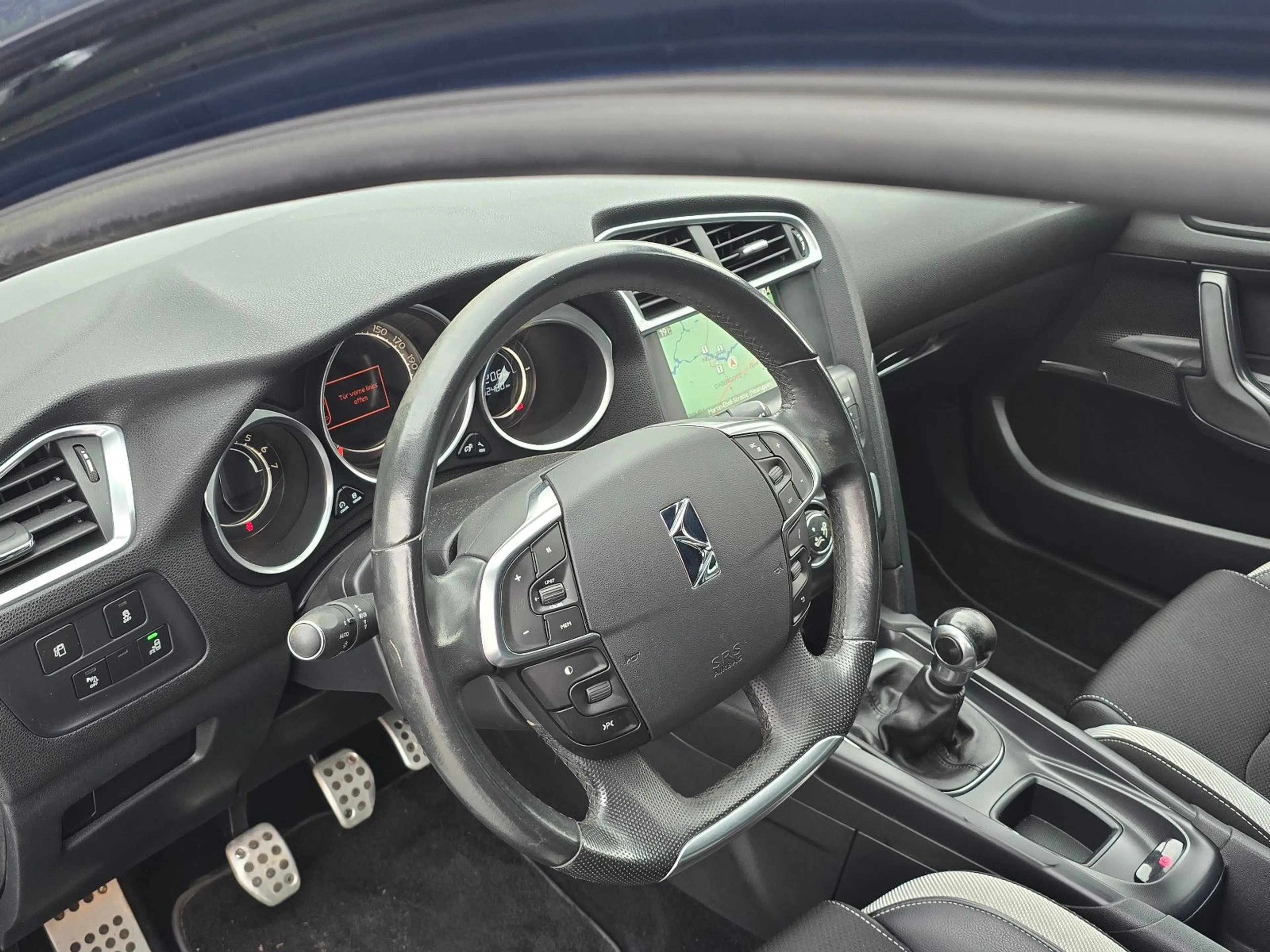 Citroen DS4 SoChic — photo 14