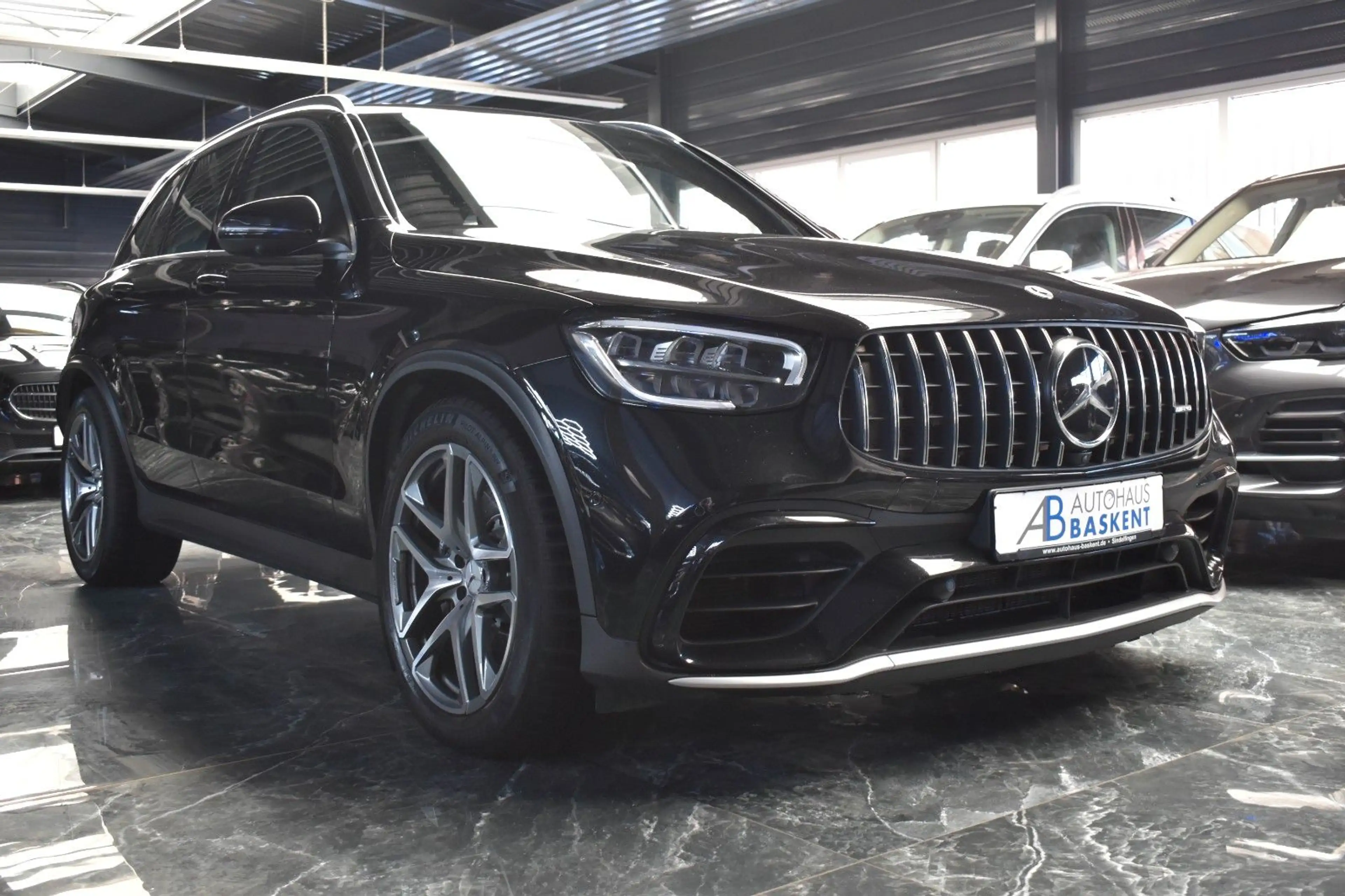 Mercedes-Benz GLC 63 AMG 4M+*360°KAMERA*BI-COLOR*AHK*BURMESTER — photo 8