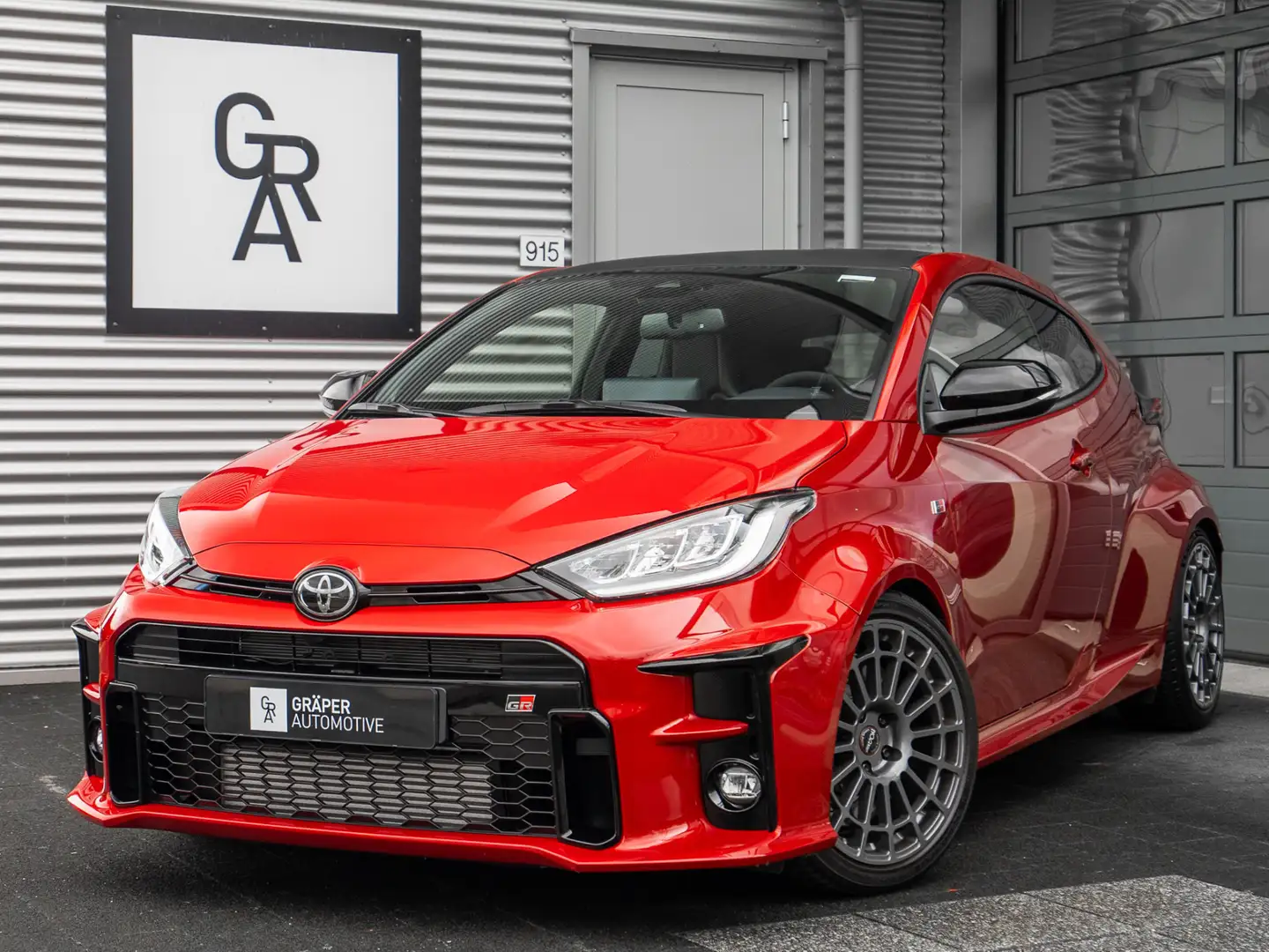 Toyota Yaris 1.6 GR Performance | Akrapoviç | Eventuri | Öhlins Červená - 1