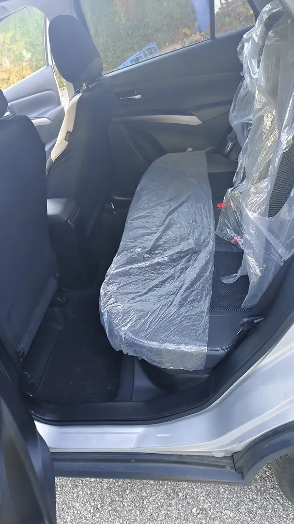 Suzuki SX4 S-Cross 1,4 GL+ DITC Hybrid ALLGRIP flash - 2