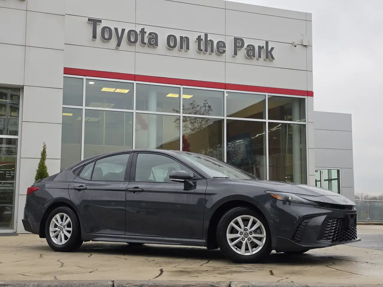 Toyota Camry снимка Toyota Camry