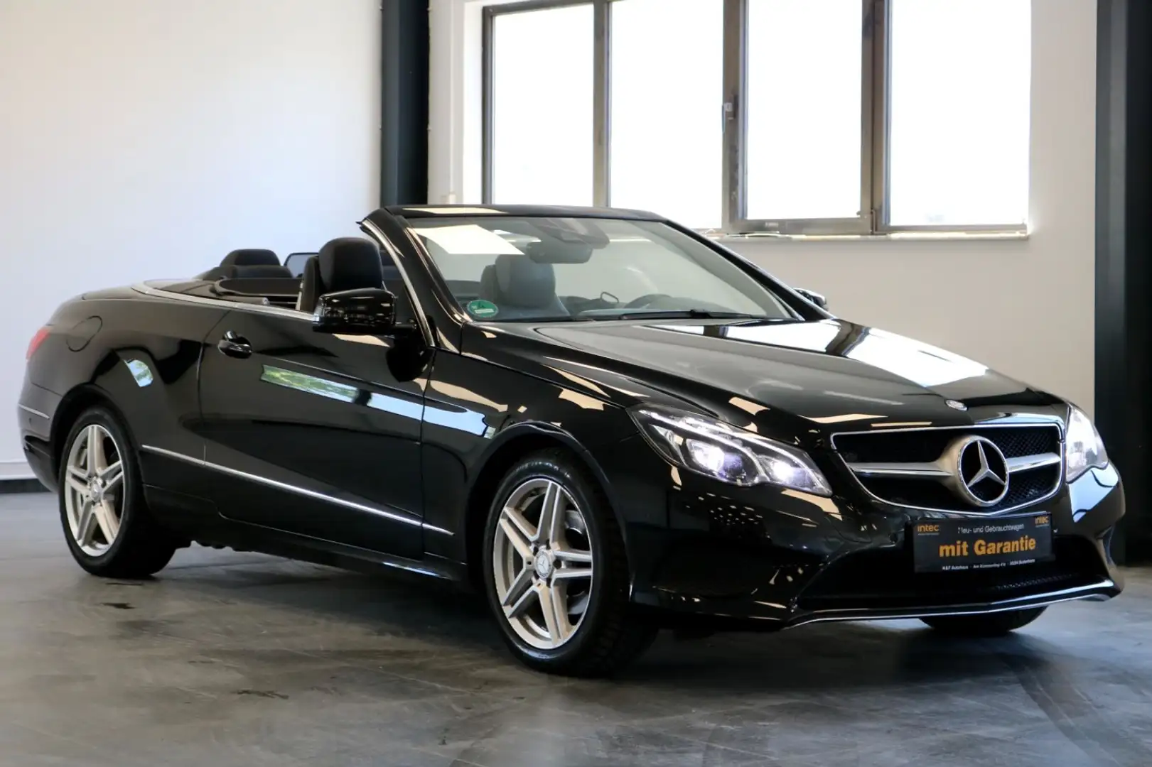 Mercedes-Benz E 220 d BlueTec Cabrio/LEDER/PDC/LED Nero - 1