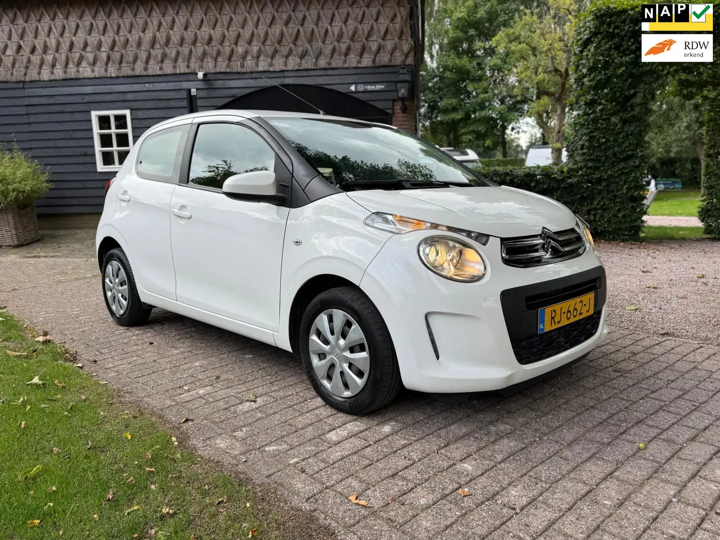 Citroen C1 1.0 e-VTi Feel 2017-1STE EIG-Airco-NL Auto-All IN Wit - 1