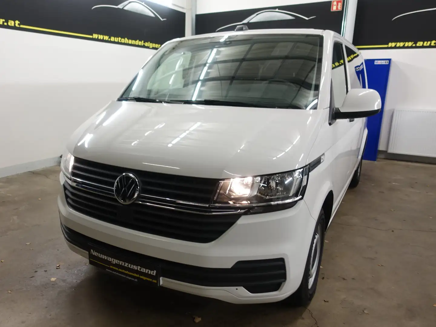 Volkswagen T6.1 Kombi LR 2,0 TDI 4Motion Alb - 1