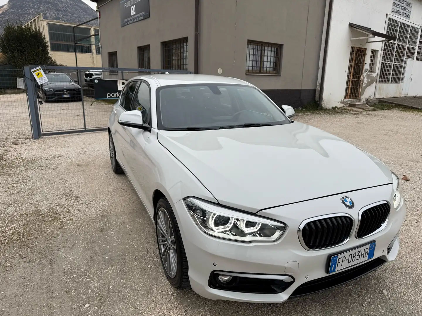 BMW 116 116d 5p Sport my18 Led +Navi+Pelle ok Neopatentati Bianco - 2