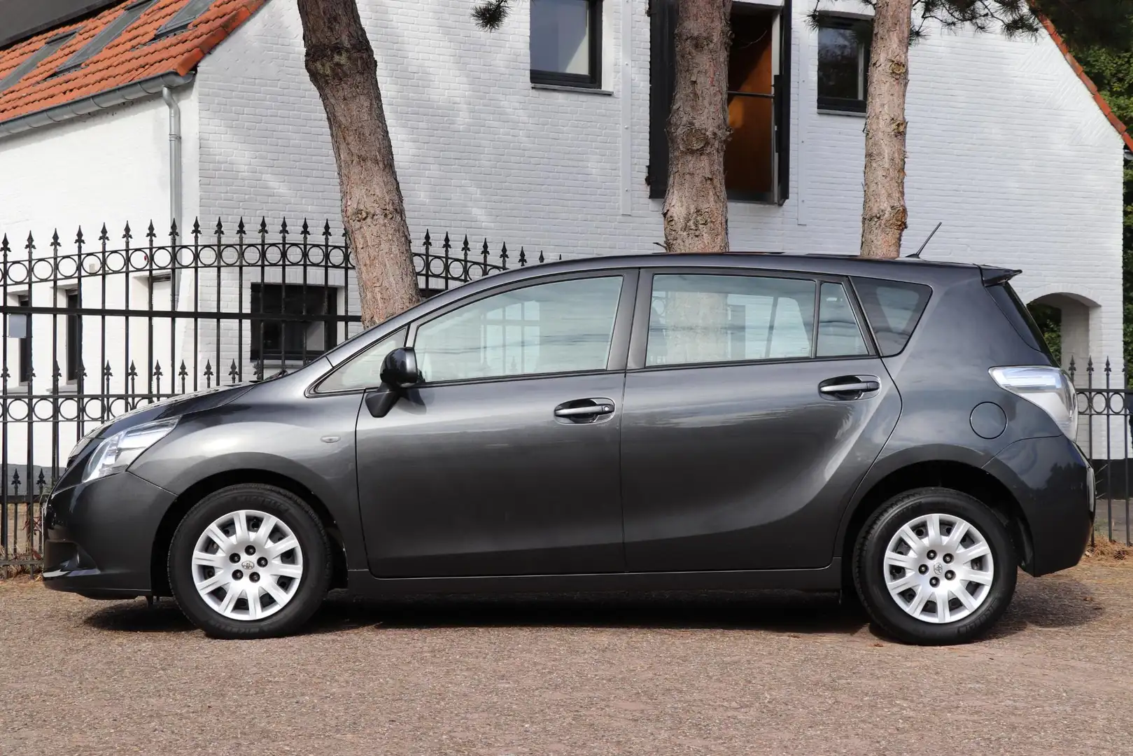 Toyota Verso 1.8 VVT-i Aspiration 7p. |Eerste eigenaar |Navigat Gris - 2