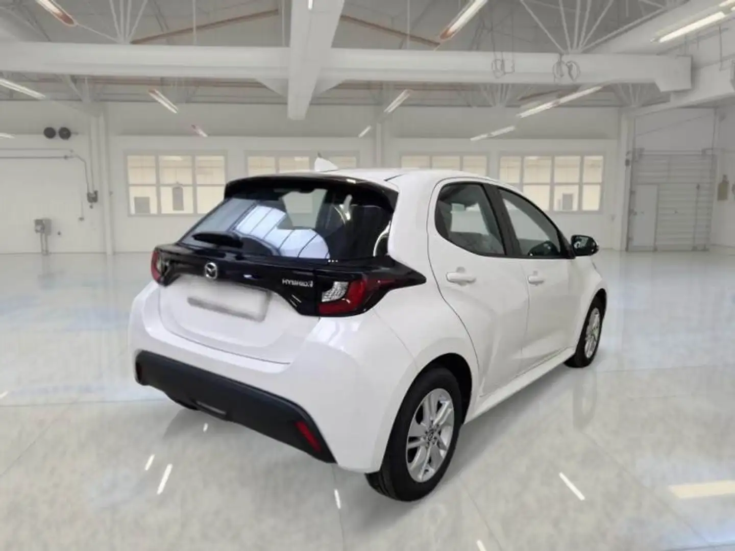 Mazda 2 Full Hybrid 1.5 VVT Agile Weiß - 2