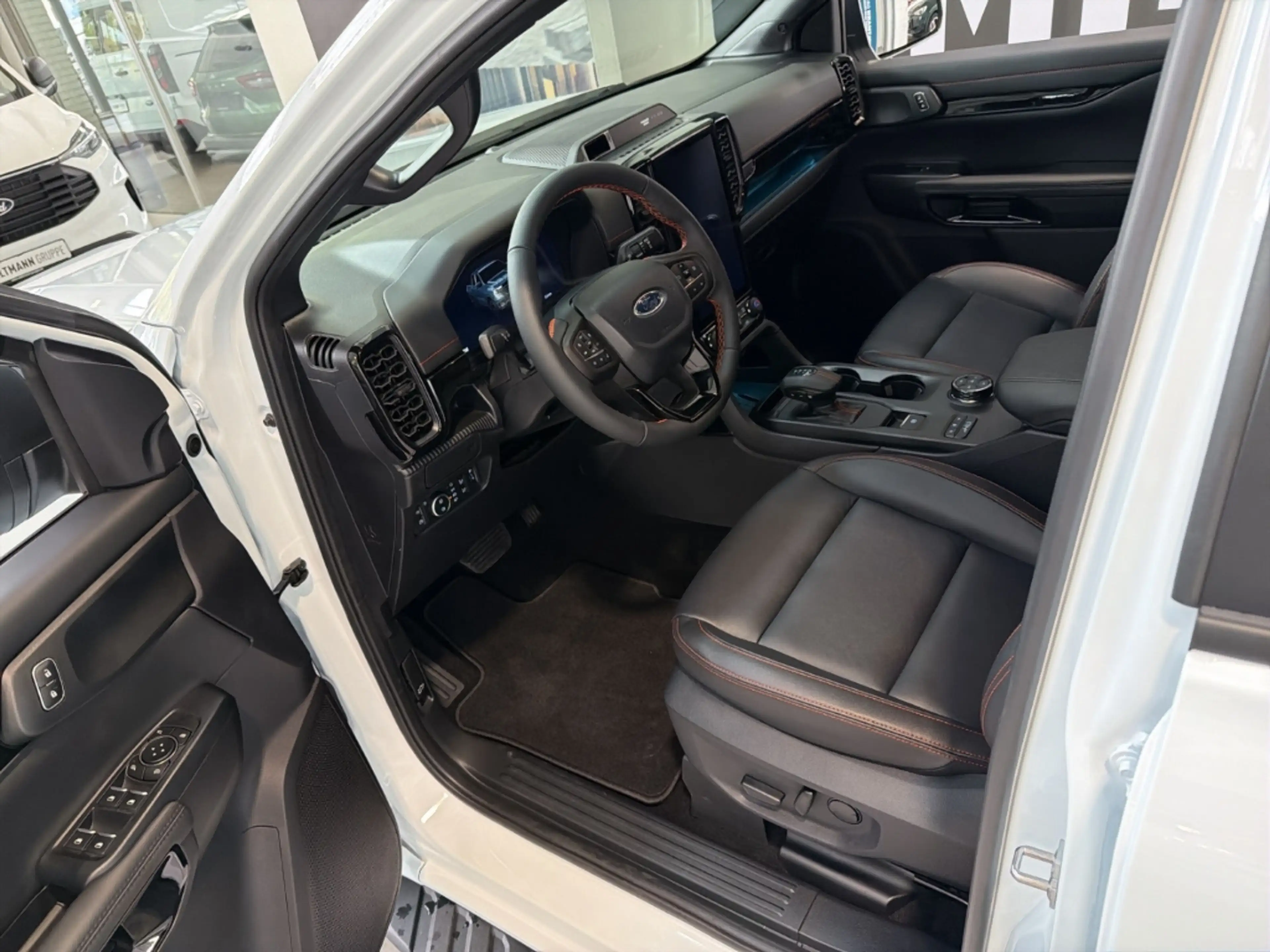 Ford Ranger Plug-in-Hybrid Wildtrak e-4WD Doppelkabine AHK Nav — photo 11