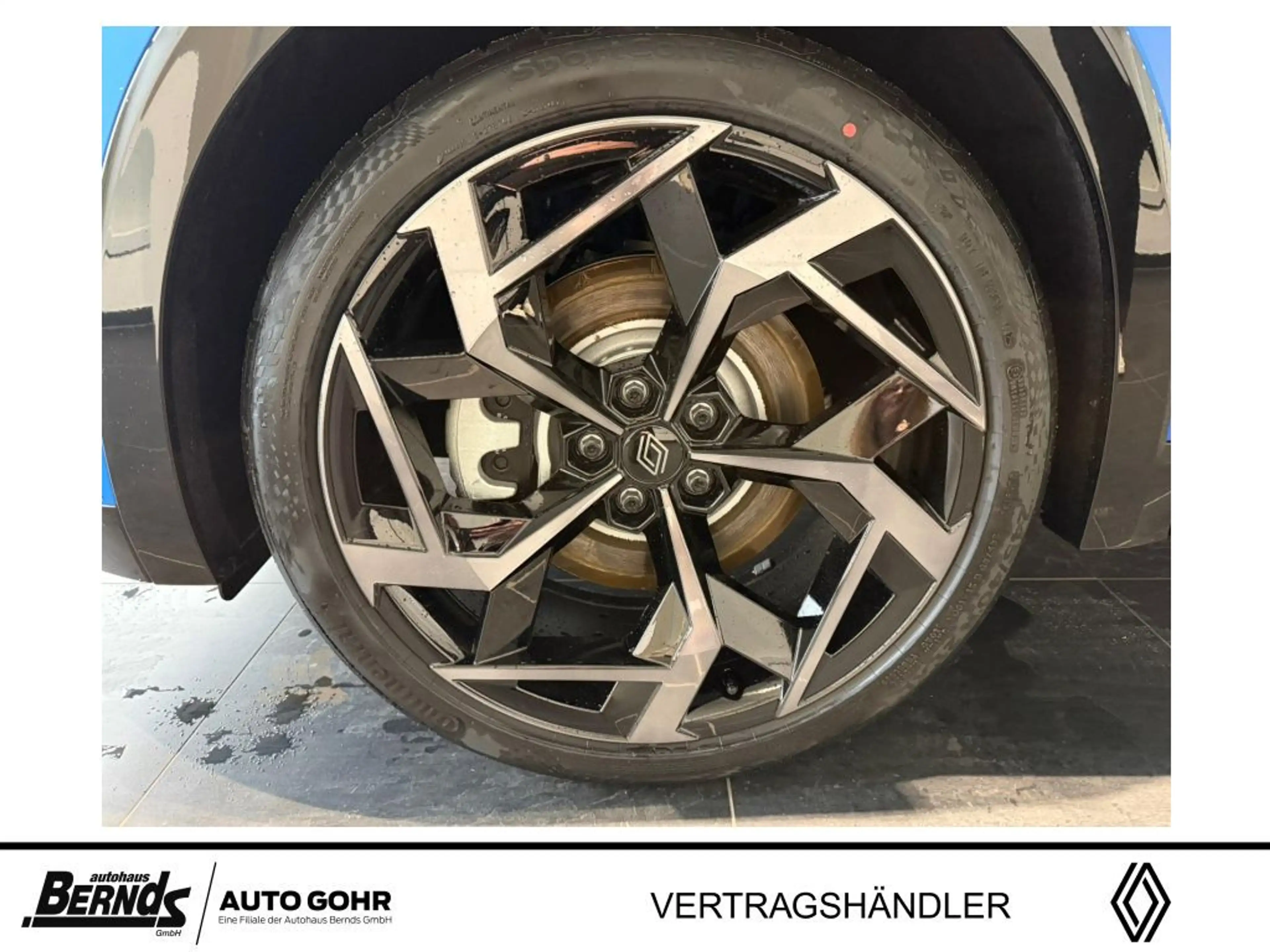 Renault Rafale E-Tech Plug-in Hybrid 4x4 Atelier Alpine PANO NAVI — photo 11