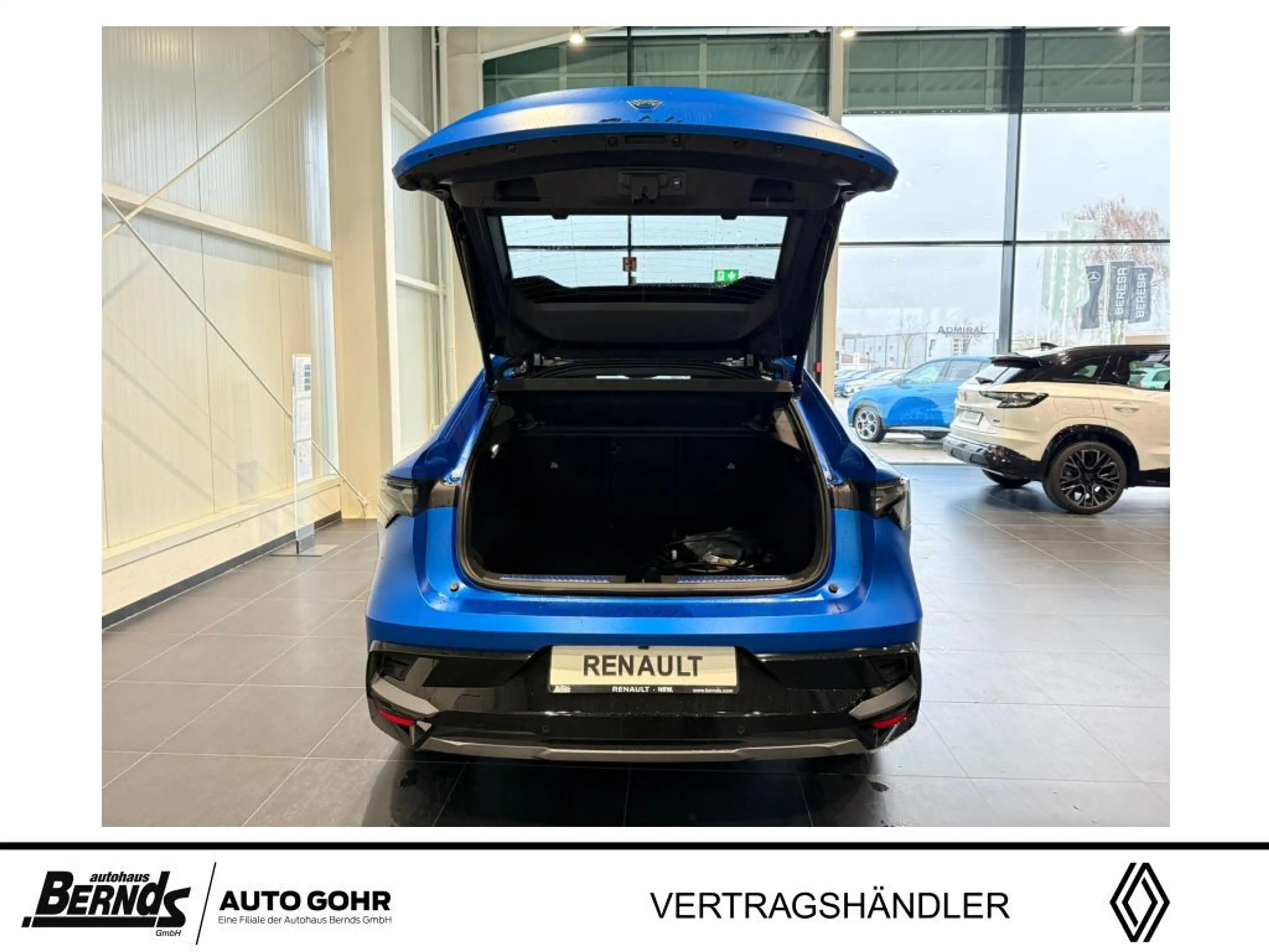Renault Rafale E-Tech Plug-in Hybrid 4x4 Atelier Alpine PANO NAVI — photo 5
