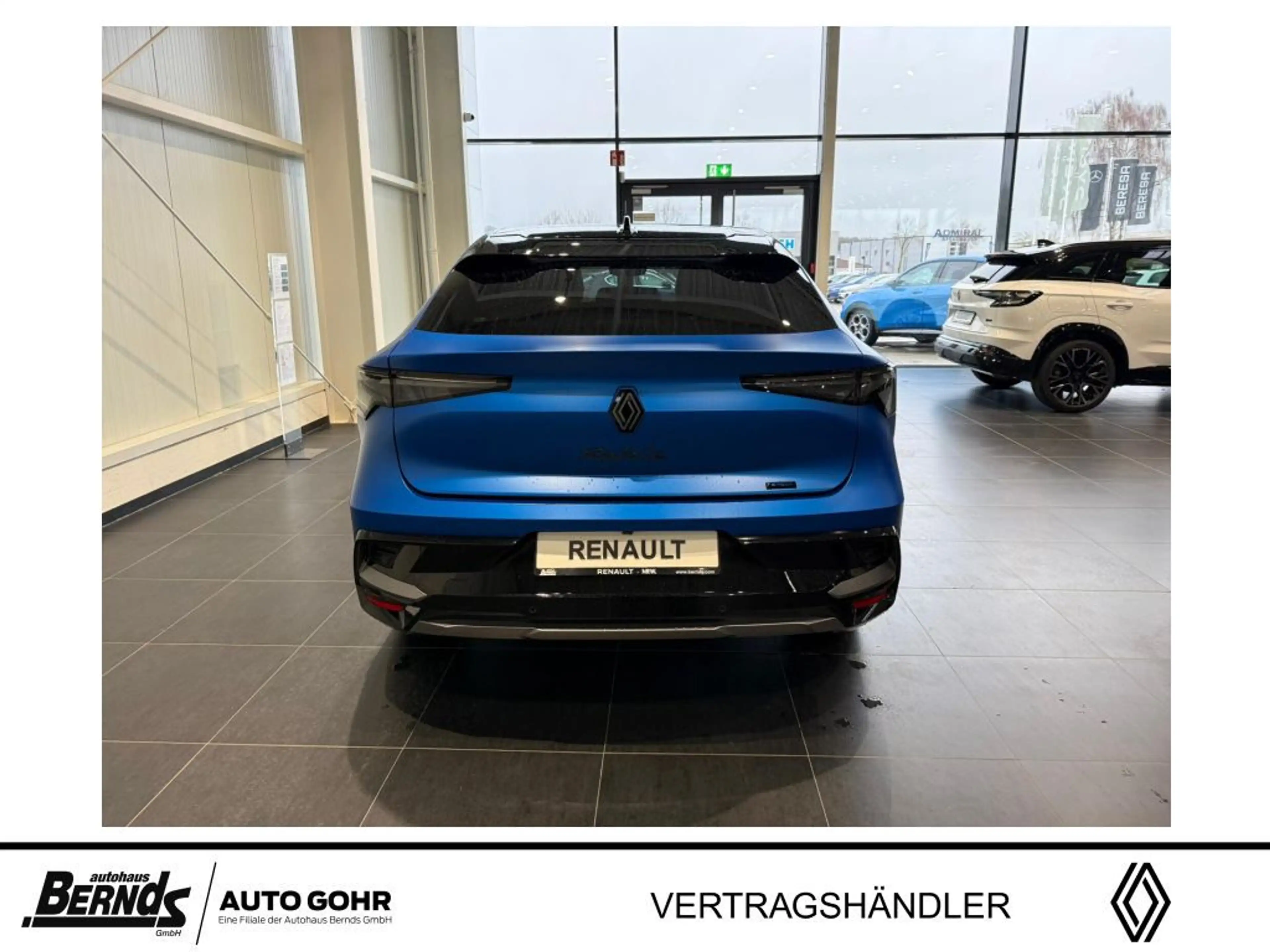 Renault Rafale E-Tech Plug-in Hybrid 4x4 Atelier Alpine PANO NAVI — photo 4