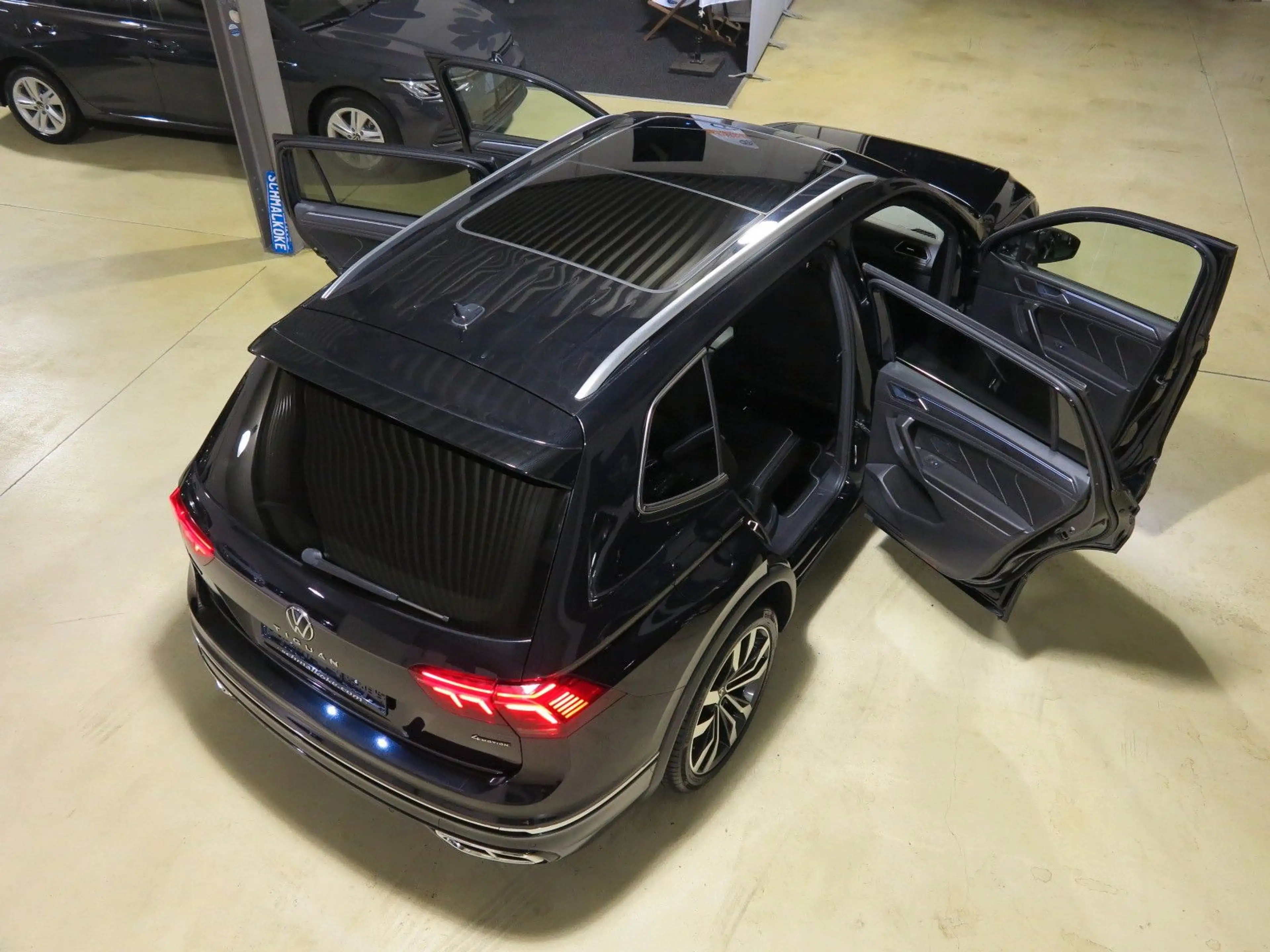 Volkswagen Tiguan Allspace 2.0 TSI 4Mot DSG7 R-Line Leder — photo 15