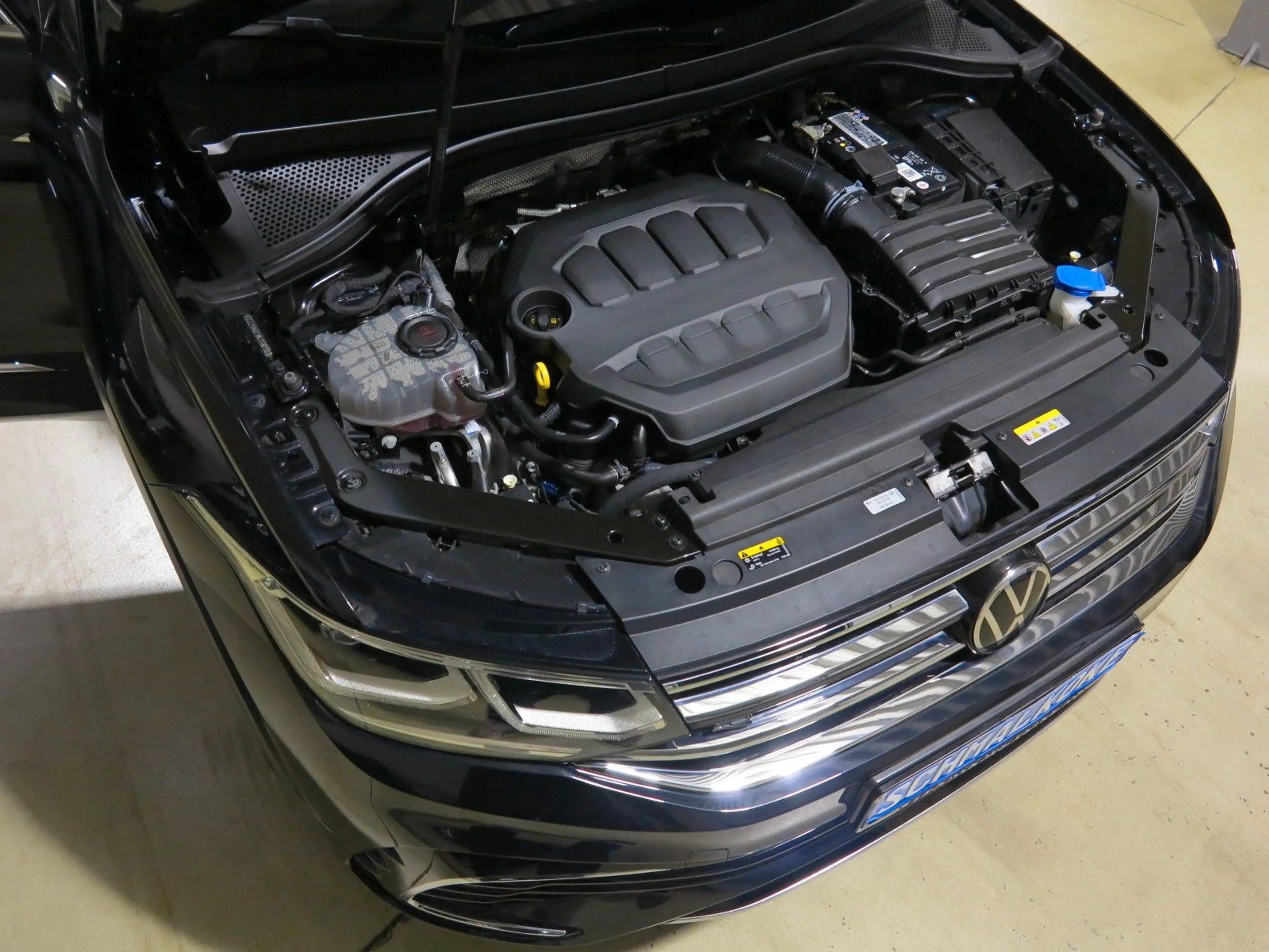 Volkswagen Tiguan Allspace 2.0 TSI 4Mot DSG7 R-Line Leder — photo 8