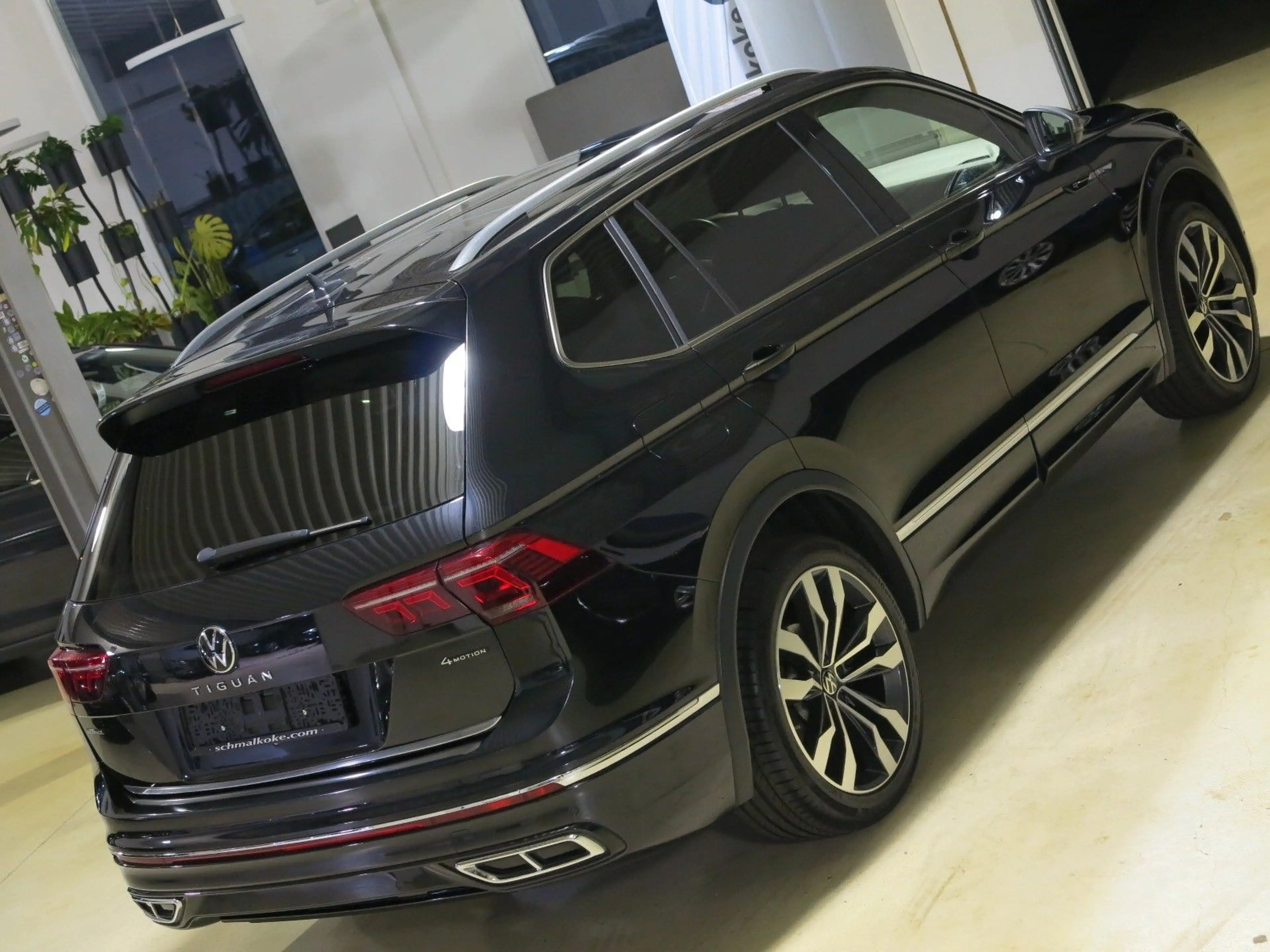 Volkswagen Tiguan Allspace 2.0 TSI 4Mot DSG7 R-Line Leder — photo 3