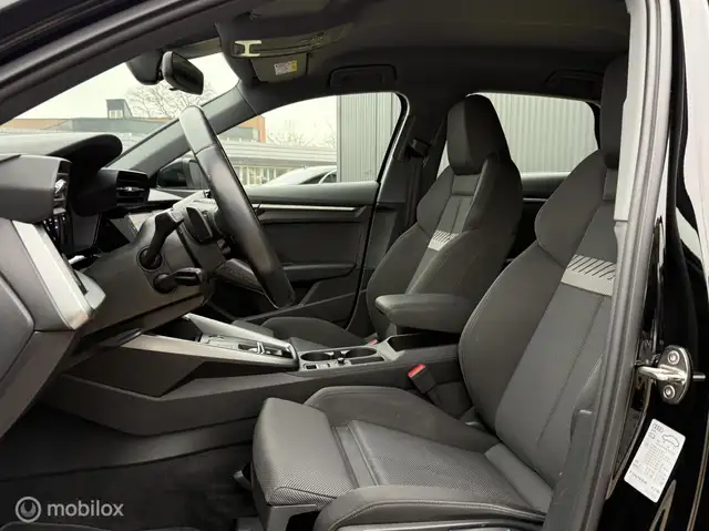 Audi A3 view 4