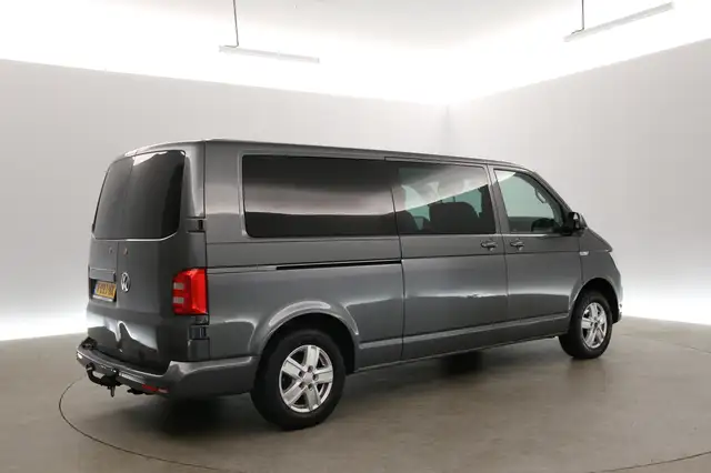 Volkswagen Transporter view 26