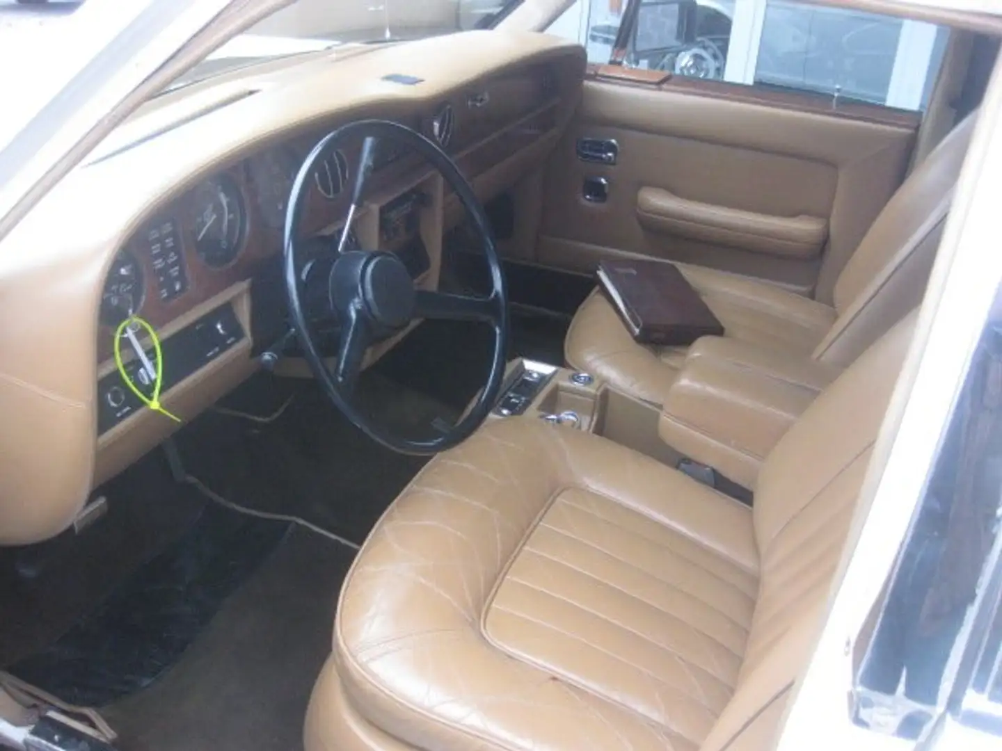Rolls-Royce Silver Spirit 1 Owner ! With History report! Left Hand! Biały - 2
