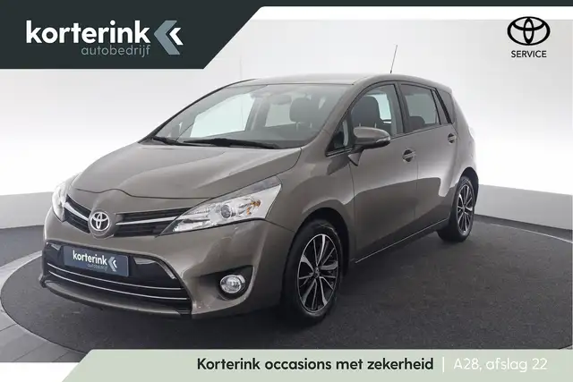 Toyota Verso 1.8 VVT-i Dynamic | Trekhaak