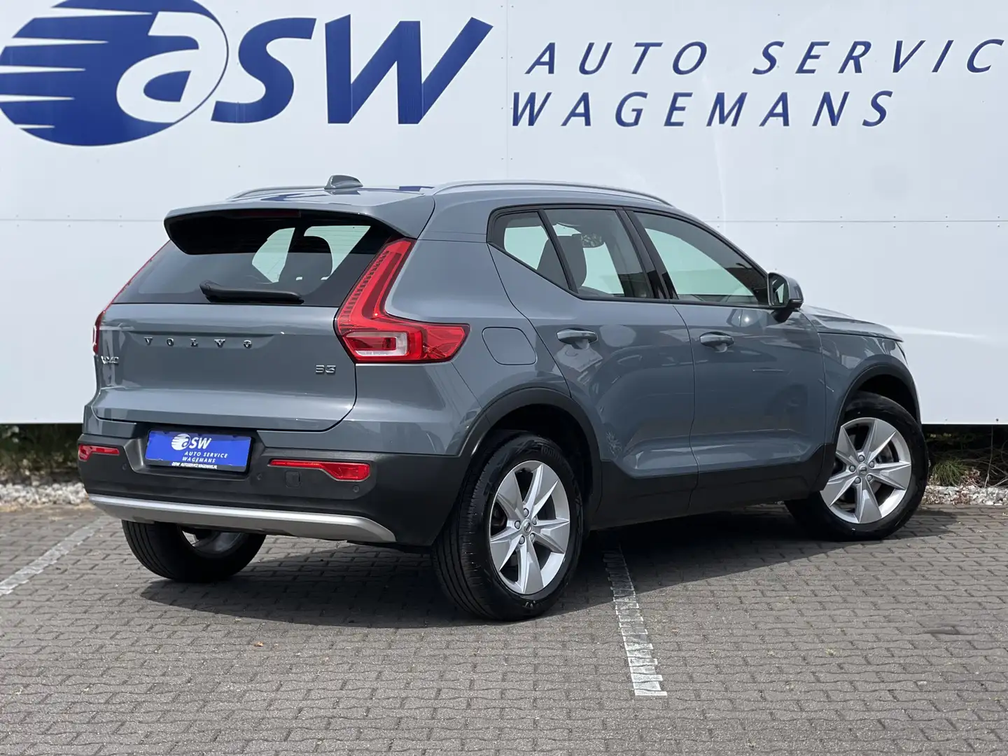 Volvo XC40 2.0 B3 Core | Camera | Climate Pack | Virtual Cock Grijs - 2