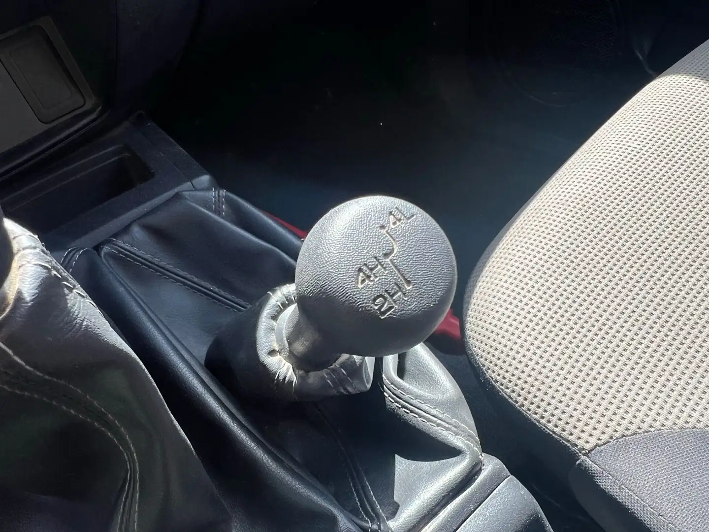 Mitsubishi L200 2.4 DI-D/154CV Club Cab Inform Bianco - 2