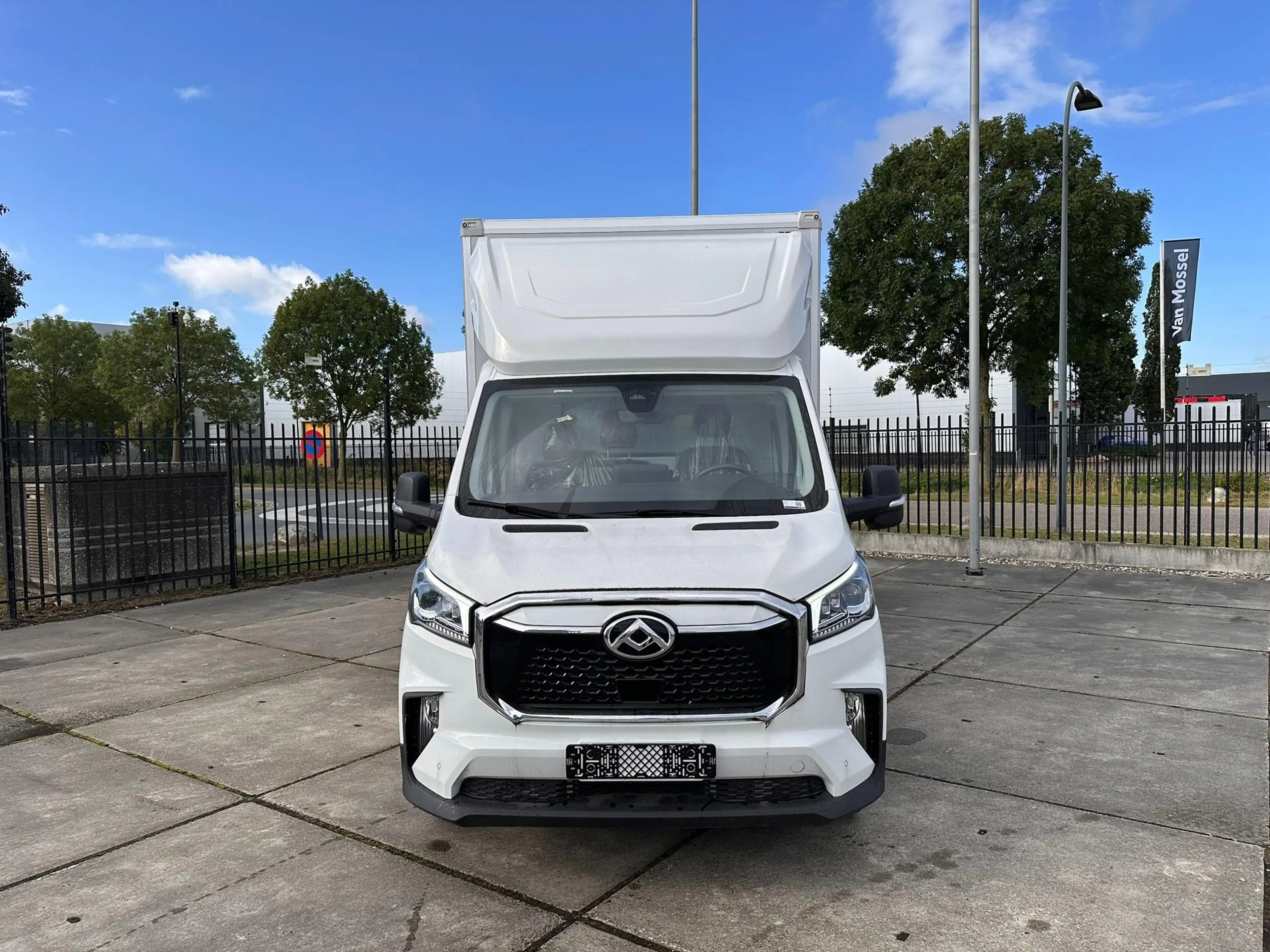 Maxus eDeliver 9 L4 Citybox 65kWh | 11kw AC | 3.500kg | 750kg Laadk — photo 9