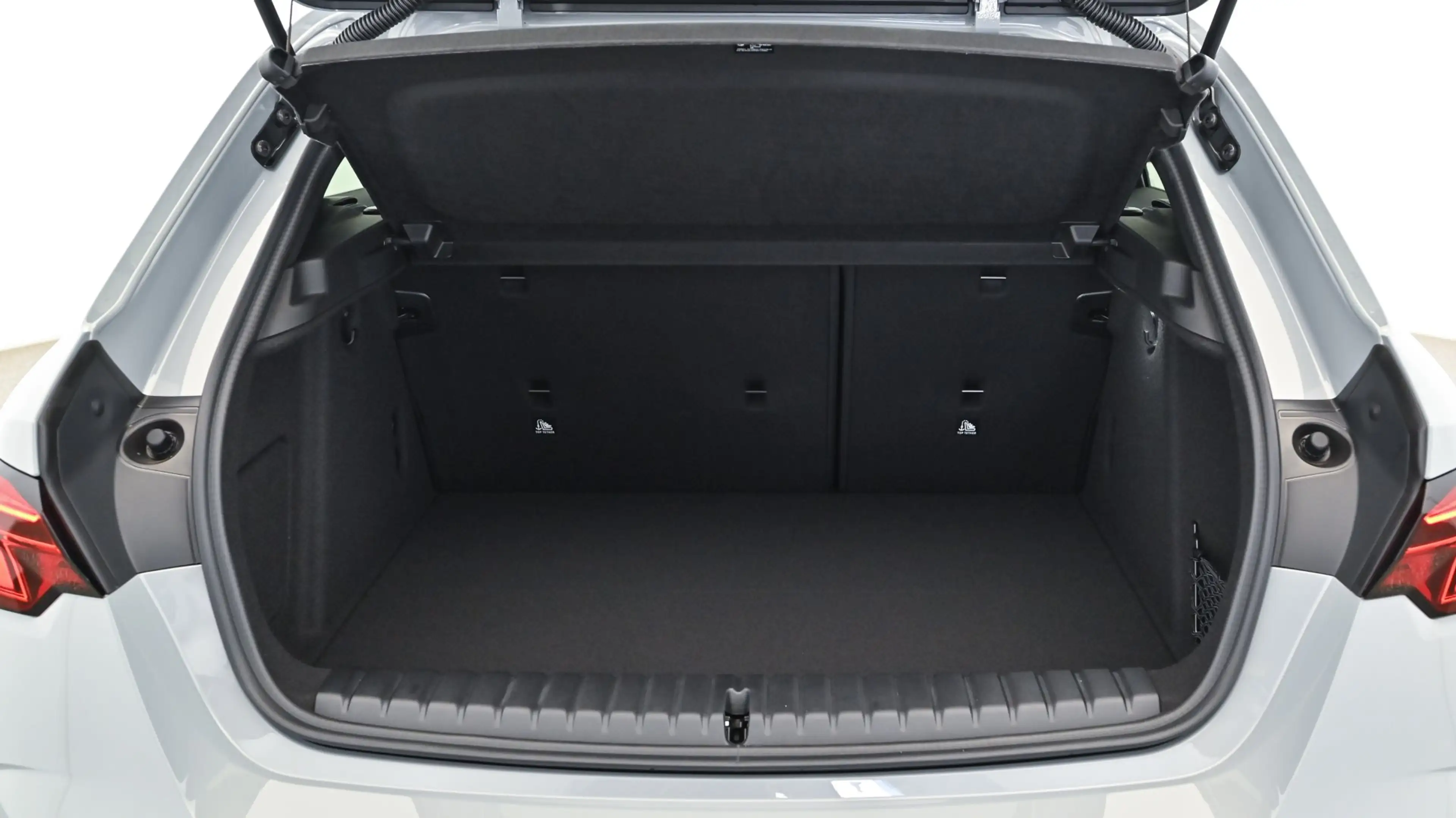 BMW 118 d — photo 6