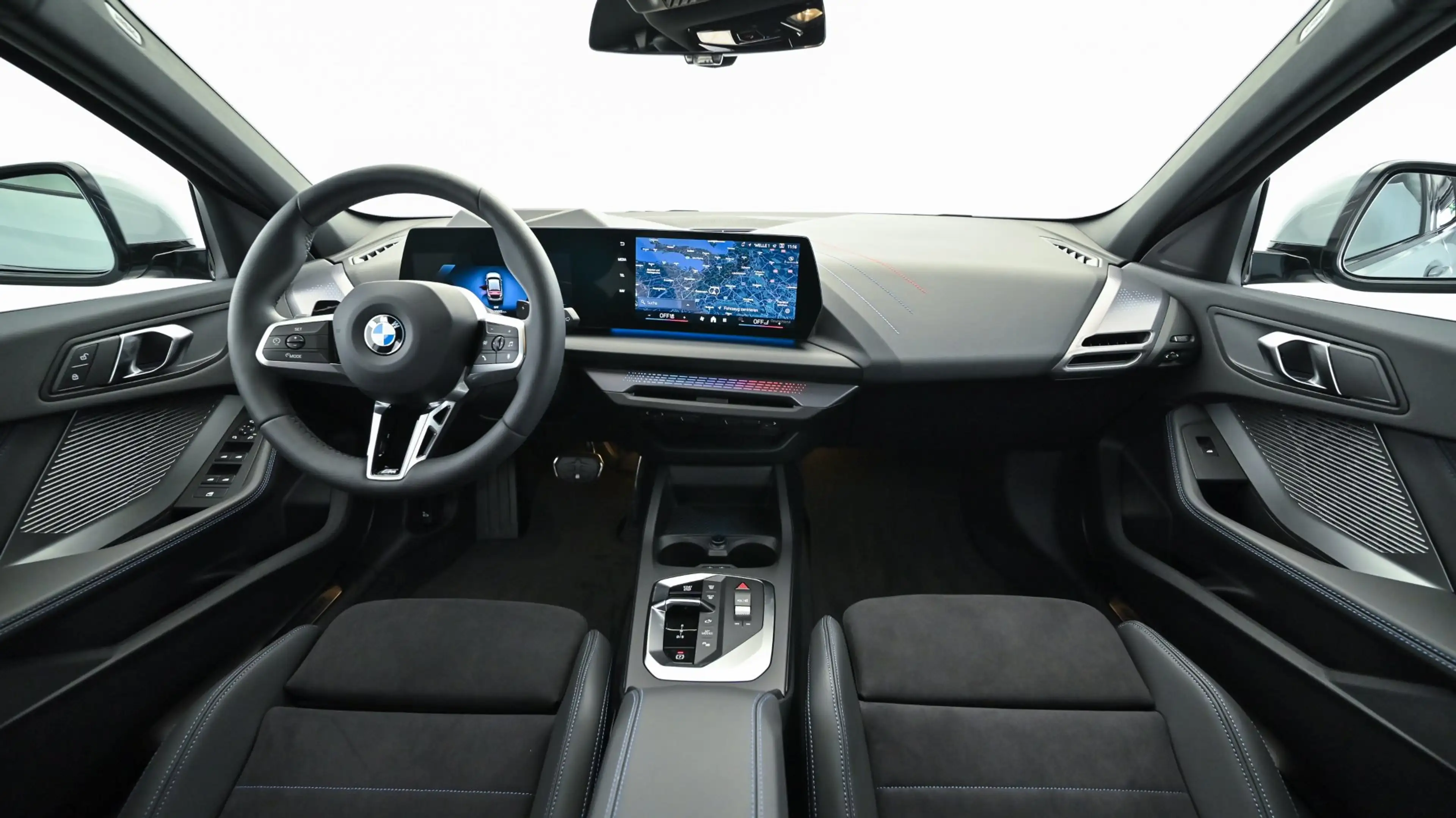 BMW 118 d — photo 8