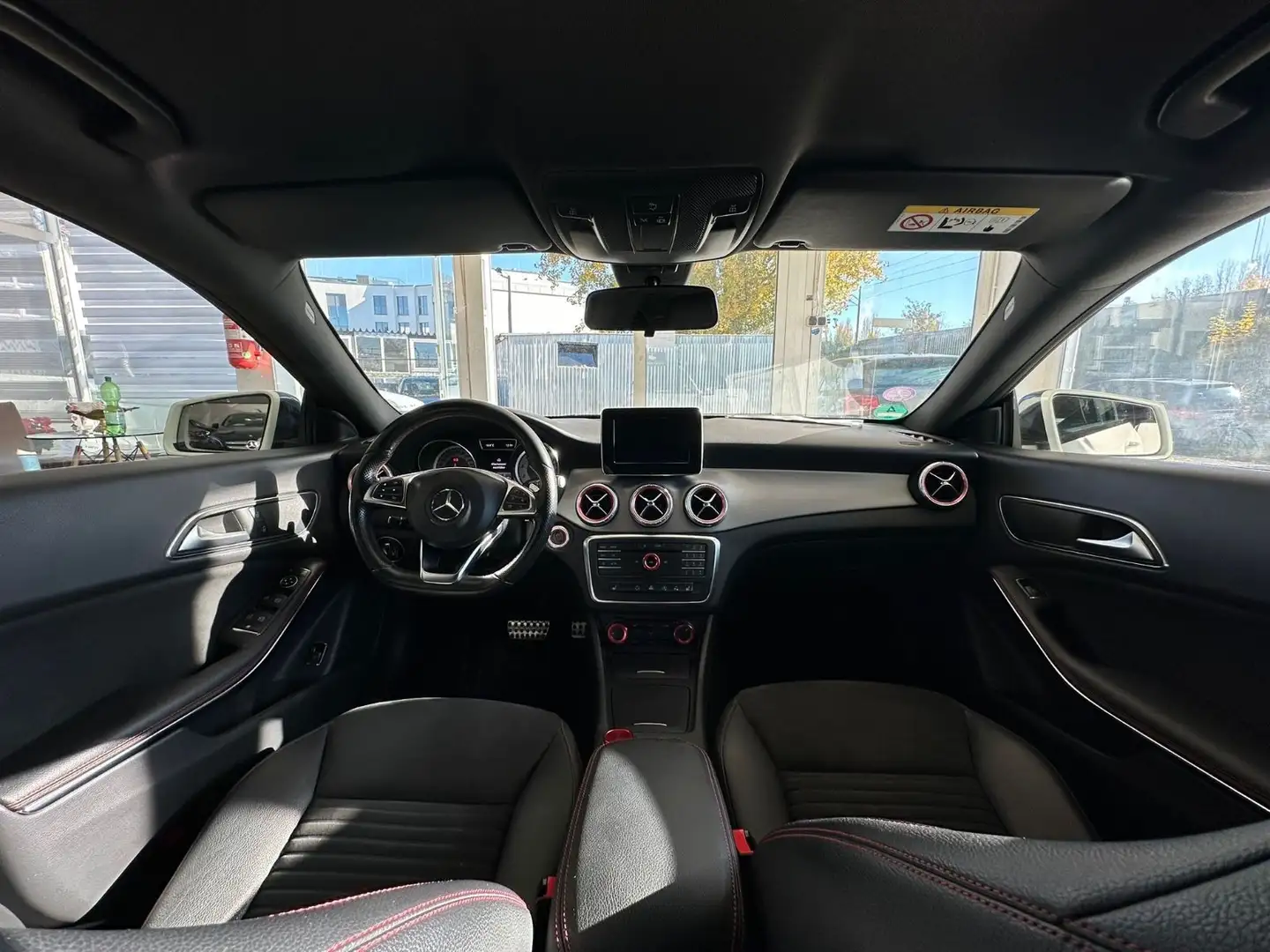 Mercedes-Benz CLA 180 Street Style AMG Line euro 6 Blanc - 2