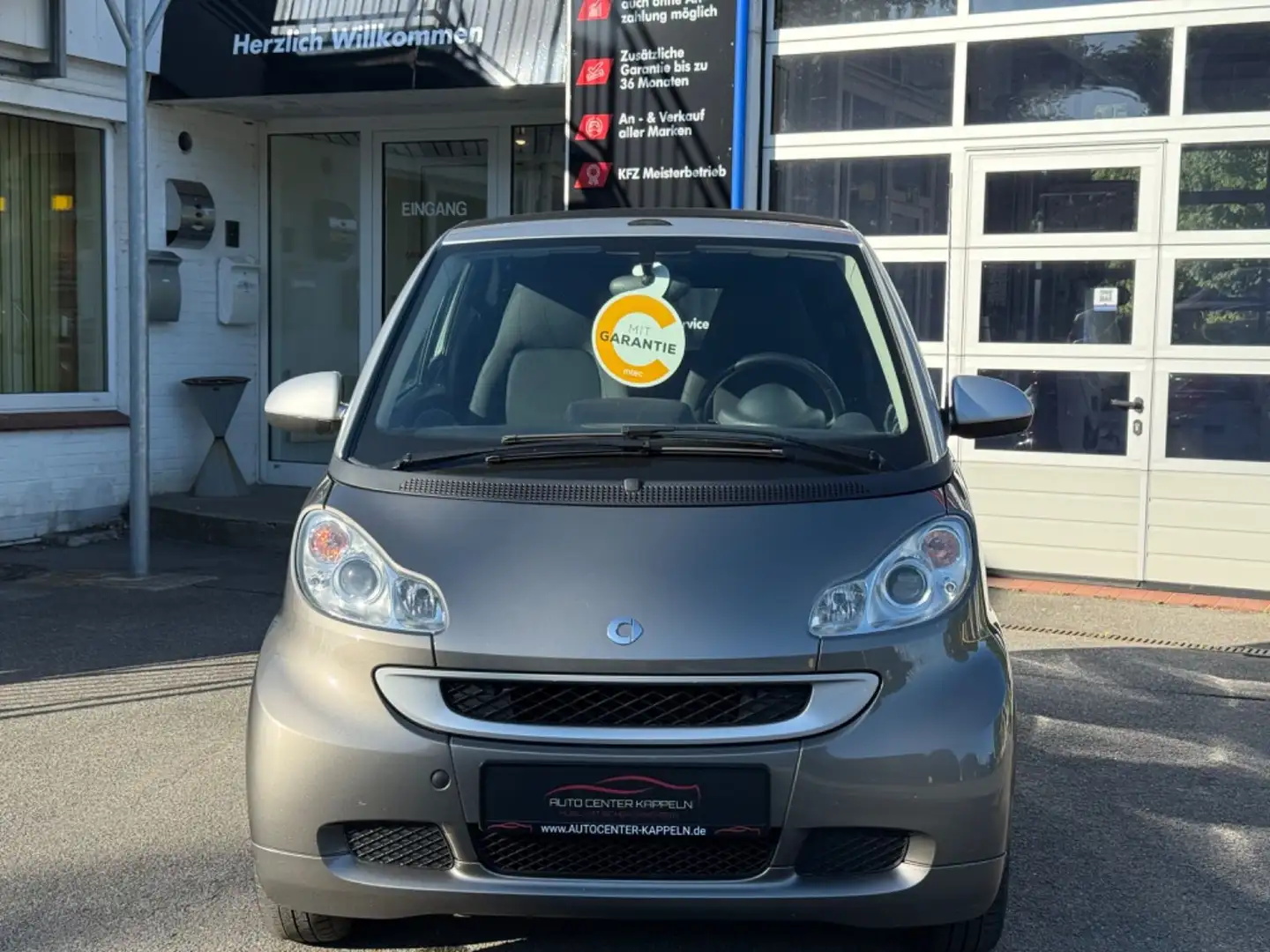 smart forTwo Cabrio Micro Hybrid Drive 52kW (TÜV NEU) Grau - 2
