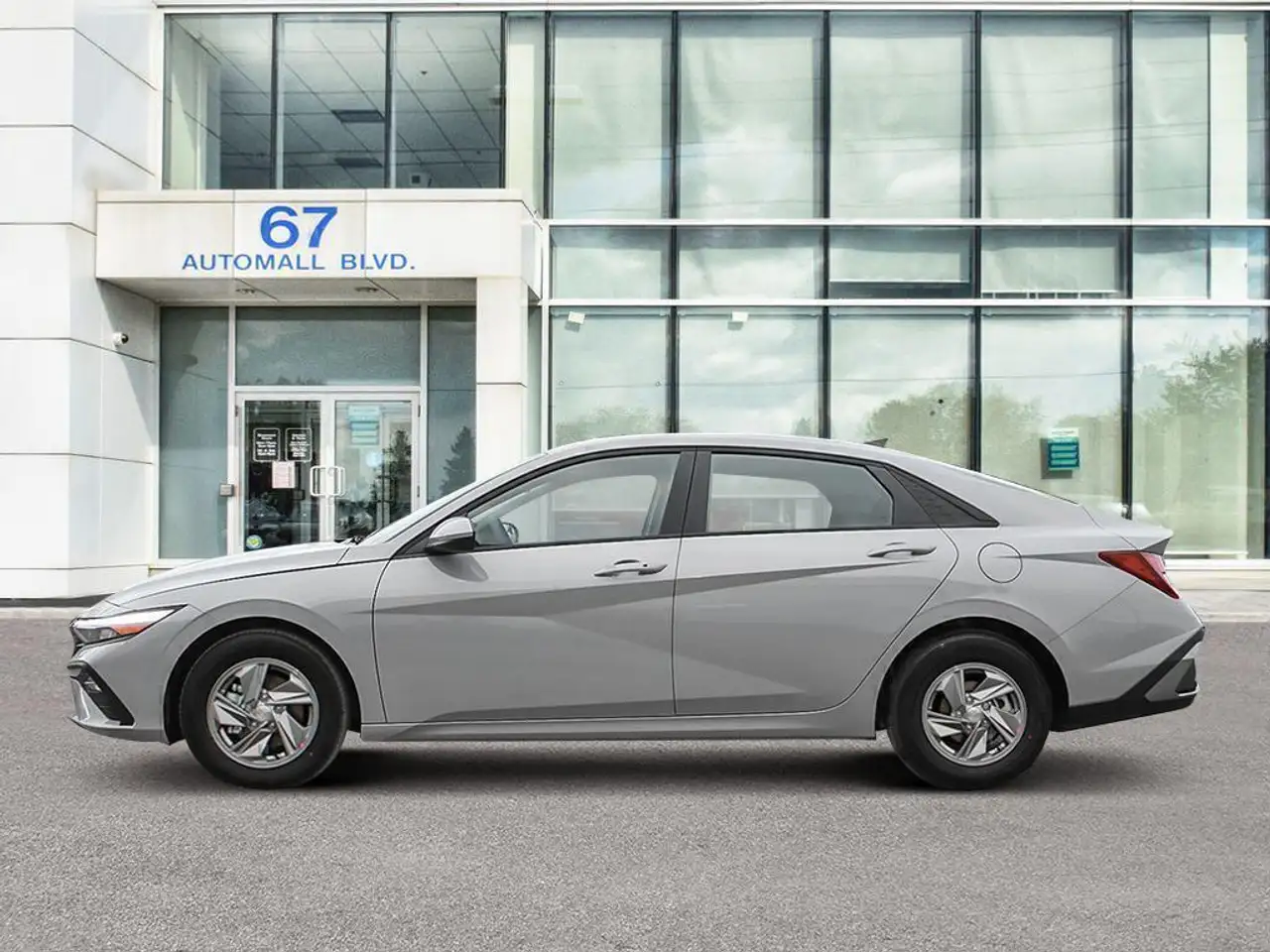 Hyundai ELANTRA снимка Hyundai ELANTRA