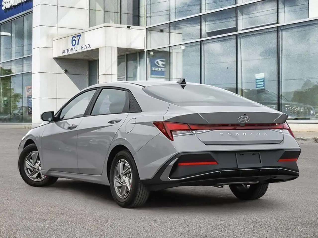 Hyundai ELANTRA снимка Hyundai ELANTRA