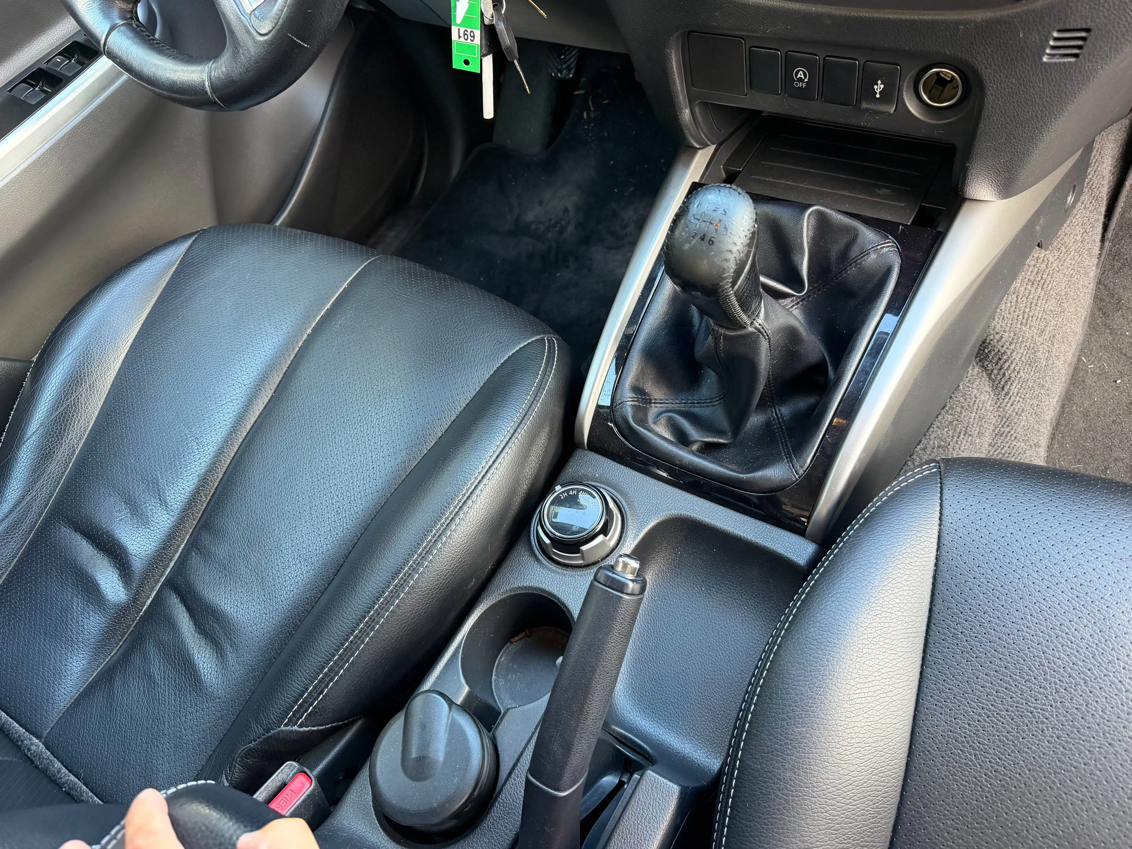 Mitsubishi L200 2.4 DI-D 4WD+AIRCO+CUIR+CAMERA+JANTES+EURO 6B — photo 15