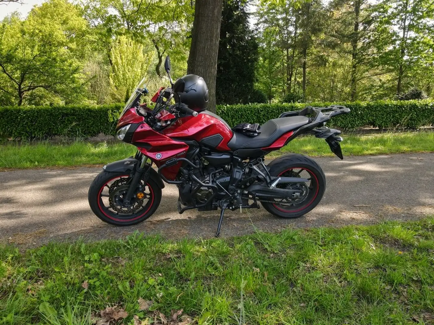 Yamaha Tracer 700 Rosso - 1