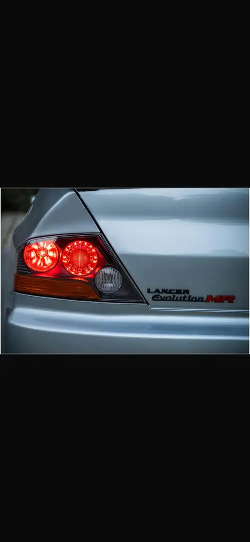 Mitsubishi Lancer Evo Evo VIII Silber - 2