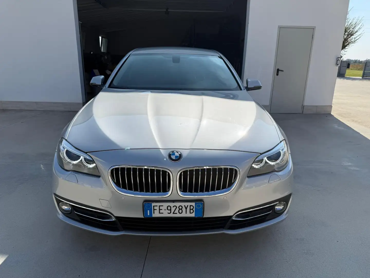 BMW 530 luxury Argento - 2