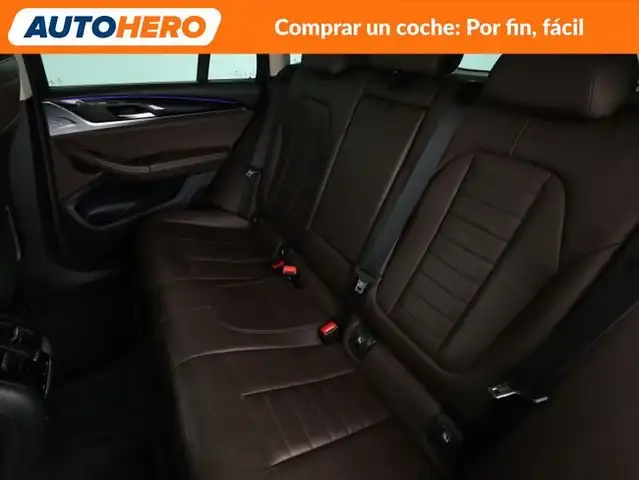 BMW X4 view 15